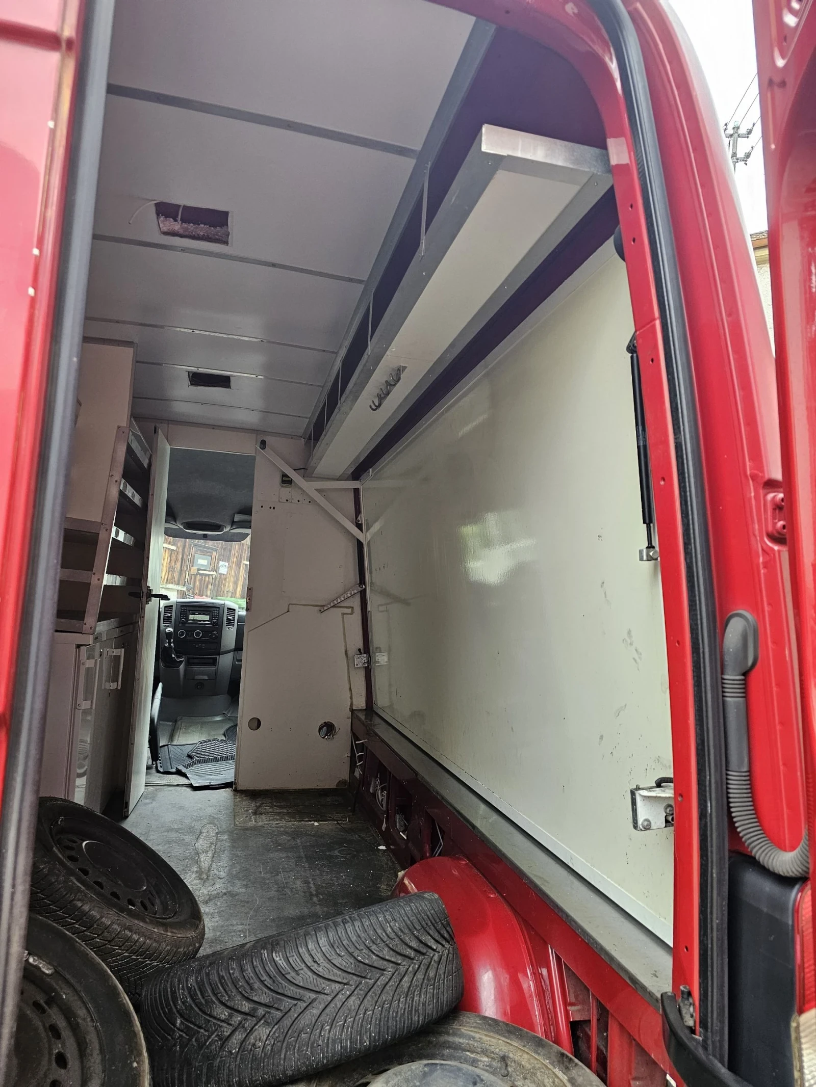 Mercedes-Benz Sprinter Търговски кемпер - изображение 5