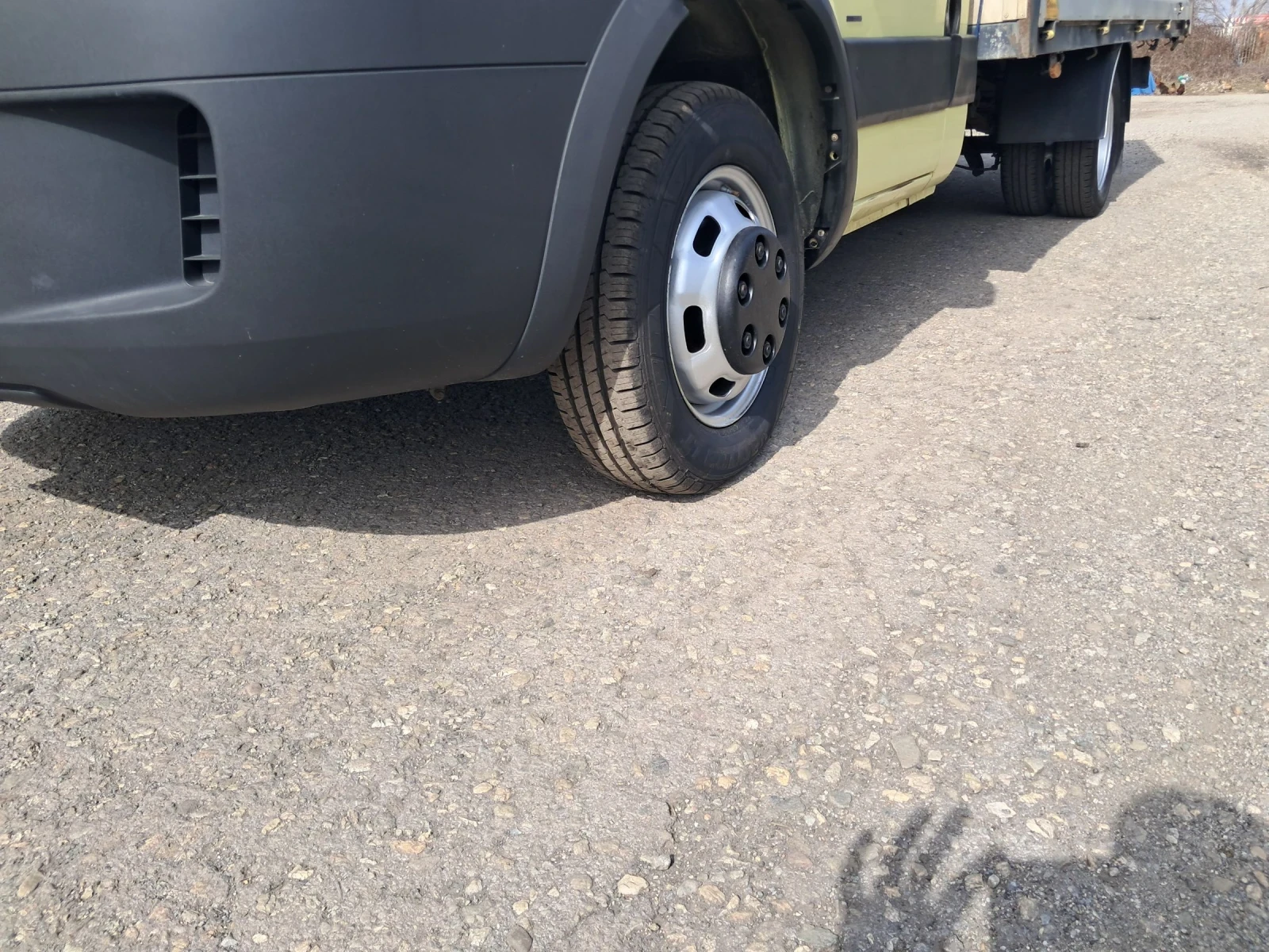 Iveco Daily 35C12 Кат В. КЛИМАТРОНИК,  2 Х ЩОРА, снимка 13 - Бусове и автобуси - 53715894