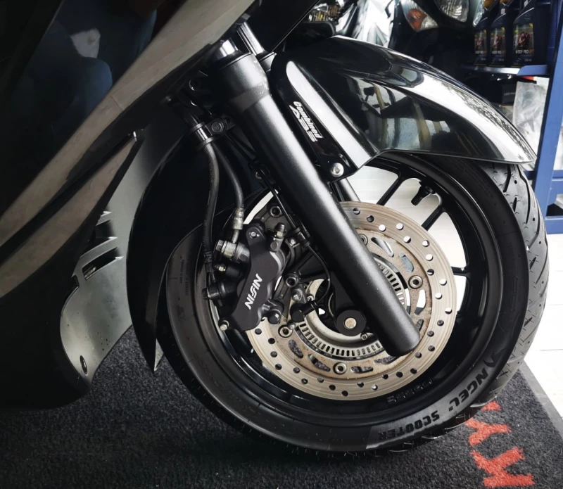 Honda Forza 300i ABS 05.2015г., снимка 8 - Мотоциклети и мототехника - 51250983