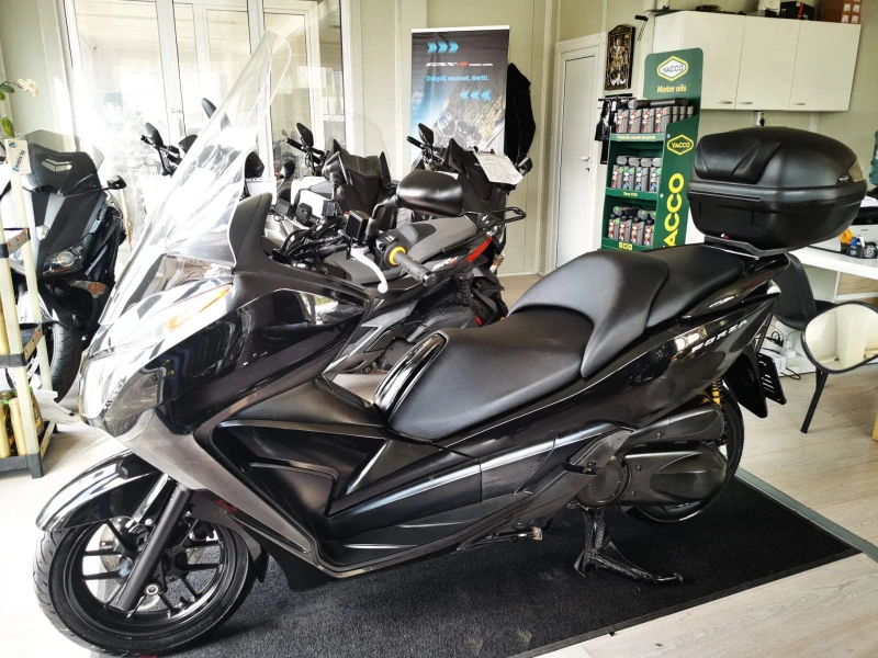 Honda Forza 300i ABS 05.2015г., снимка 13 - Мотоциклети и мототехника - 51250983