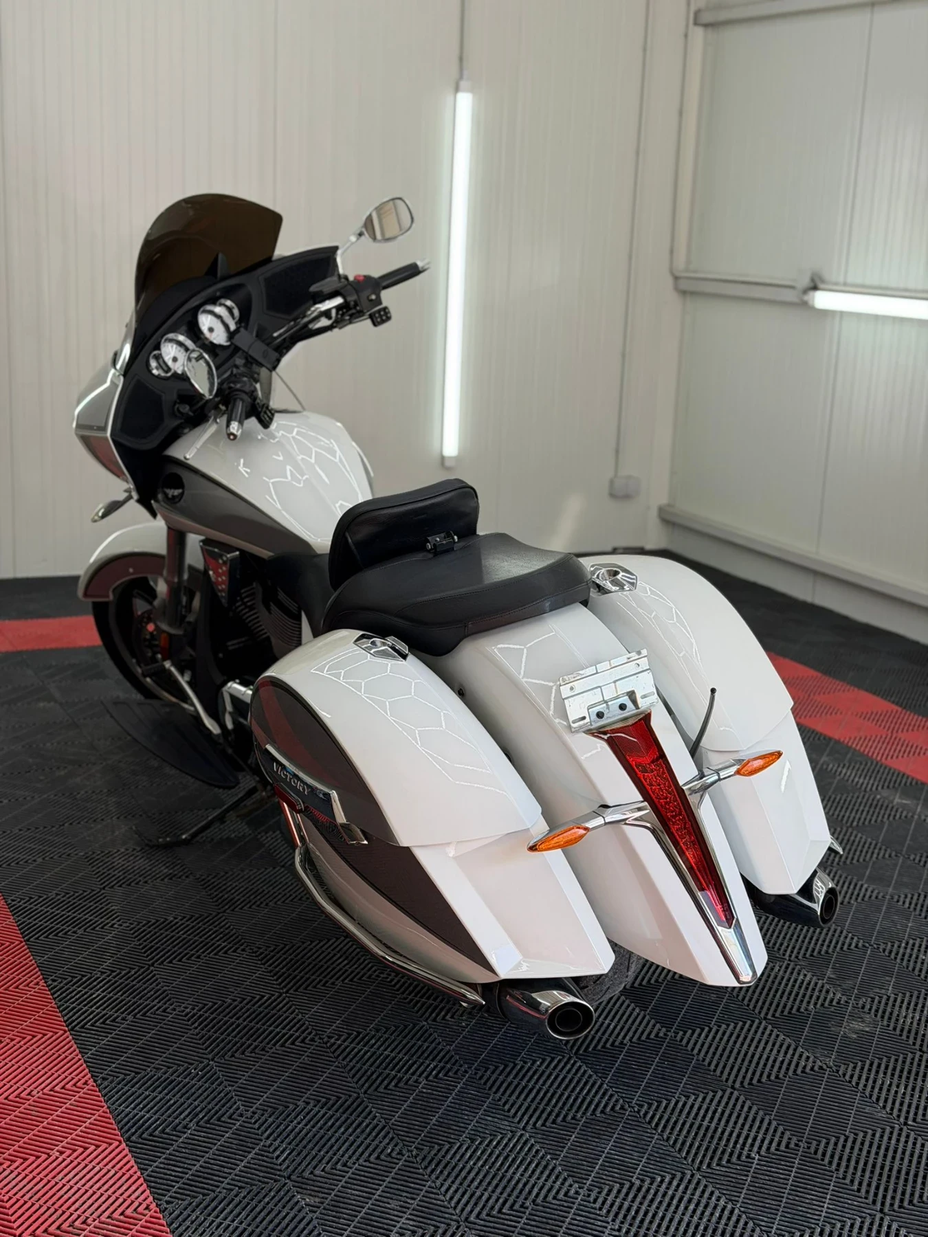 Victory Cross Country 106 inch 6-speeds | Mobile.bg � ����������� 7