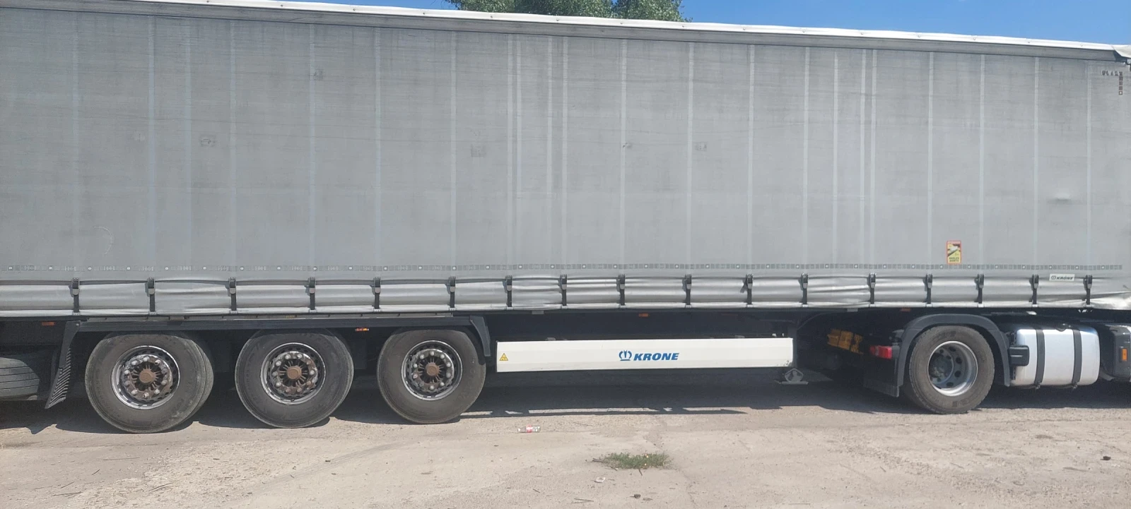 Полуремарке Krone SD