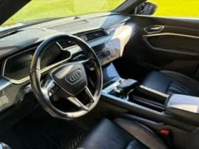 Audi E-Tron * Technik * CARFAX * ОПЦИЯ ЗА ФИНАНСИРАНЕ, снимка 8