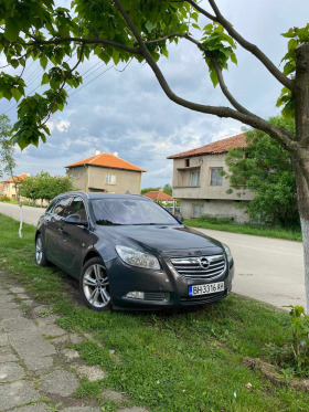 Opel Insignia 2.0, снимка 1 - Автомобили и джипове - 45640365