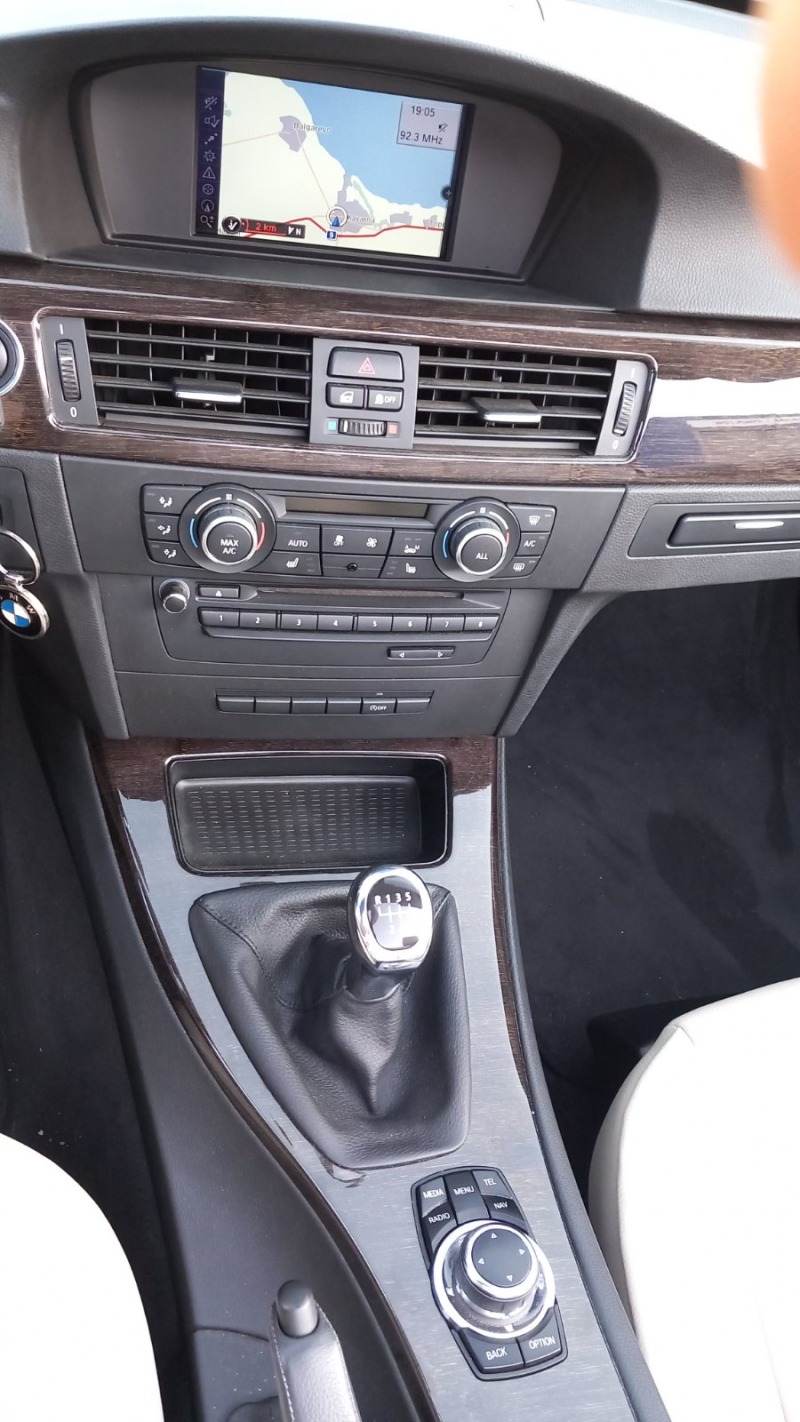 BMW 320 kabrio, снимка 12 - Автомобили и джипове - 44024652