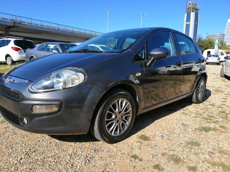 Fiat Punto EVO 1.3 MJET, снимка 3 - Автомобили и джипове - 47387511