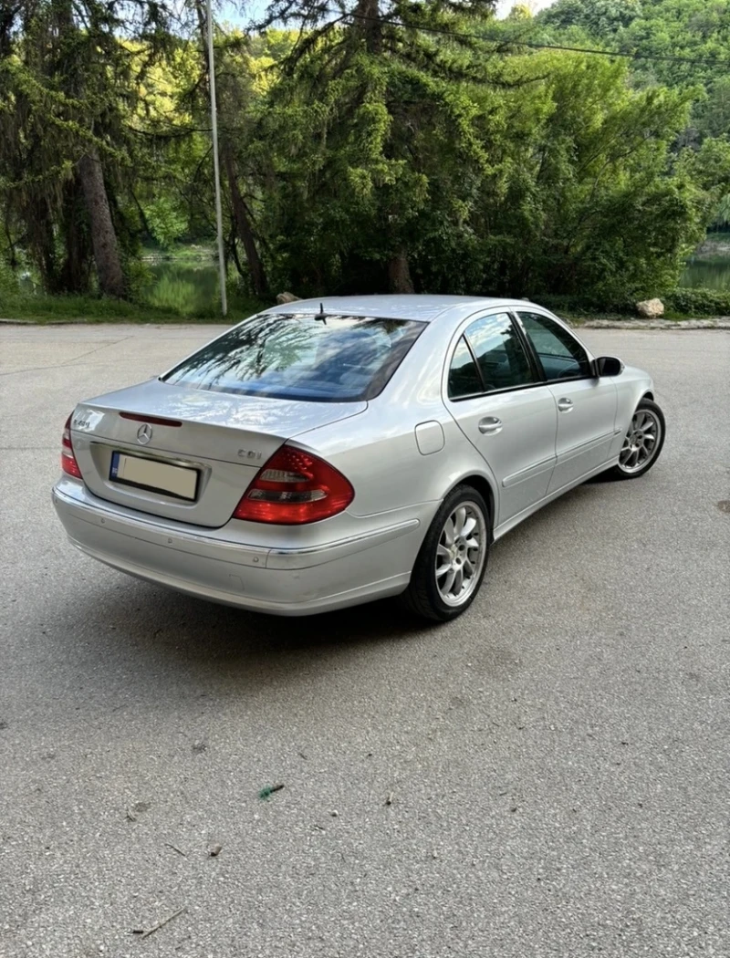 Mercedes-Benz E 280 3.2 CDI Avangarde 2006g, снимка 5 - Автомобили и джипове - 47667406