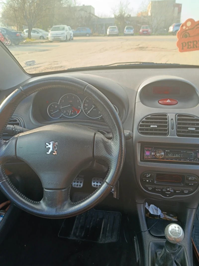 Peugeot 206 CC 1.6 16V 109hp, снимка 11 - Автомобили и джипове - 48732103