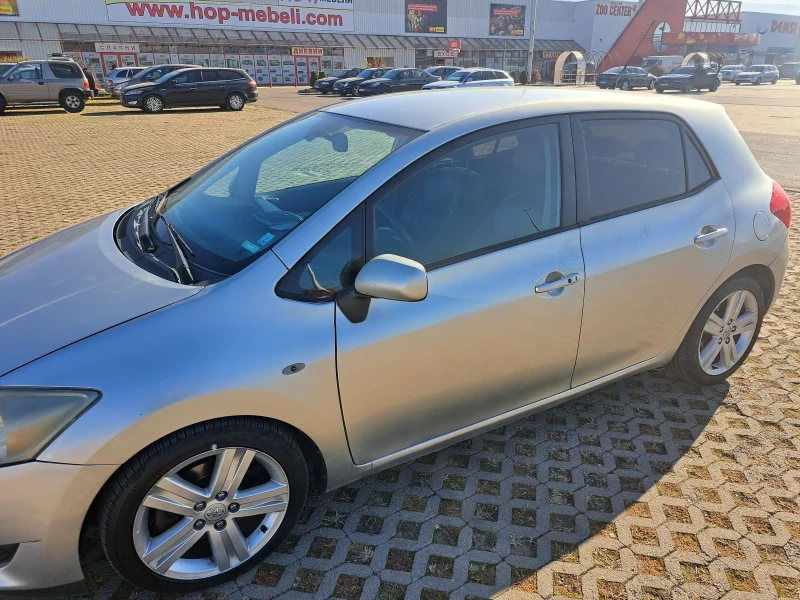 Toyota Auris, снимка 3 - Автомобили и джипове - 48988401