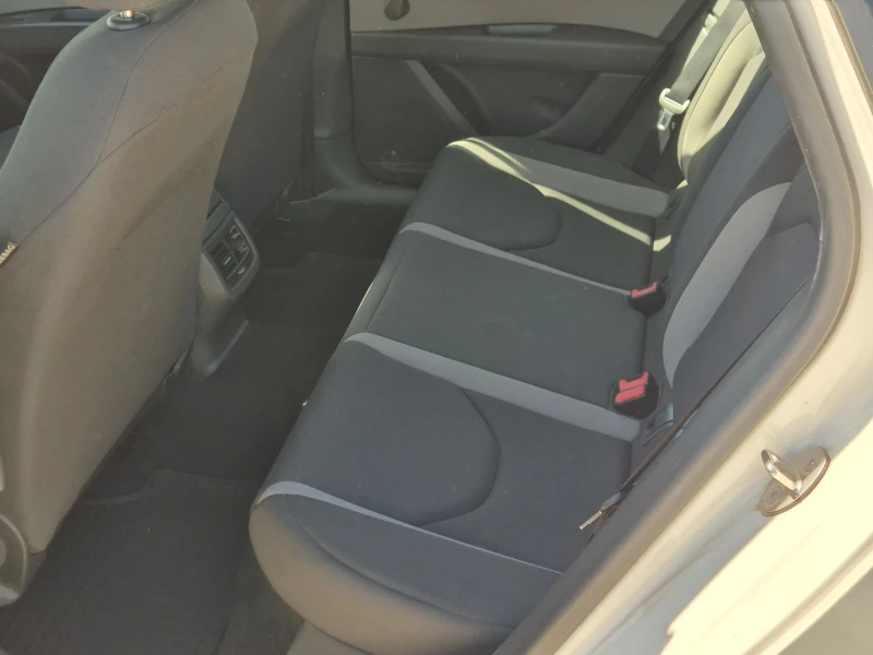 Seat Leon 1.6TDI 4x4  4 Drive NAVI, снимка 9 - Автомобили и джипове - 51761949