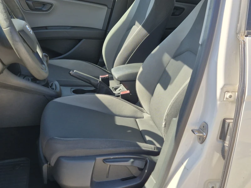 Seat Leon 1.6TDI 4x4  4 Drive NAVI, снимка 8 - Автомобили и джипове - 51761949