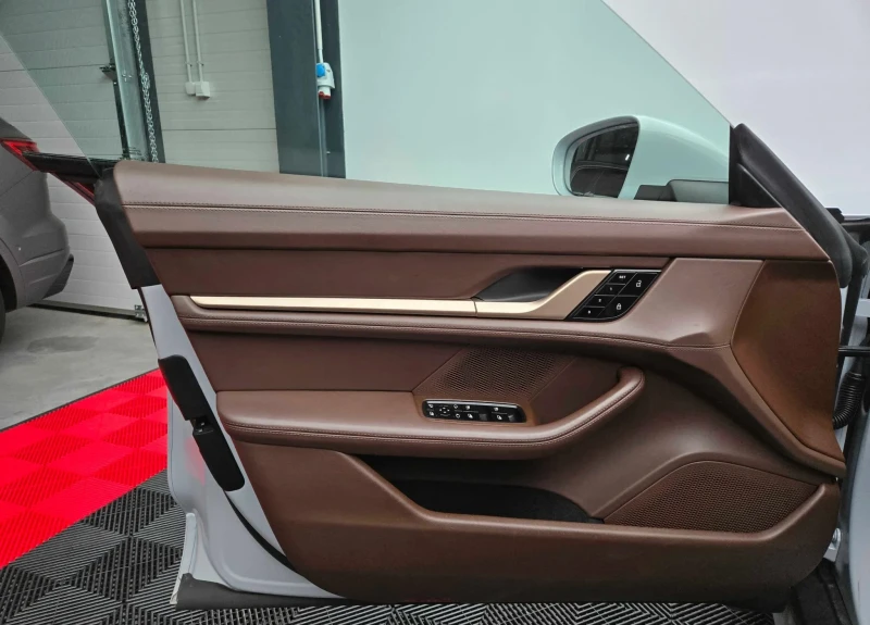 Porsche Taycan 4S, снимка 6 - Автомобили и джипове - 52664848