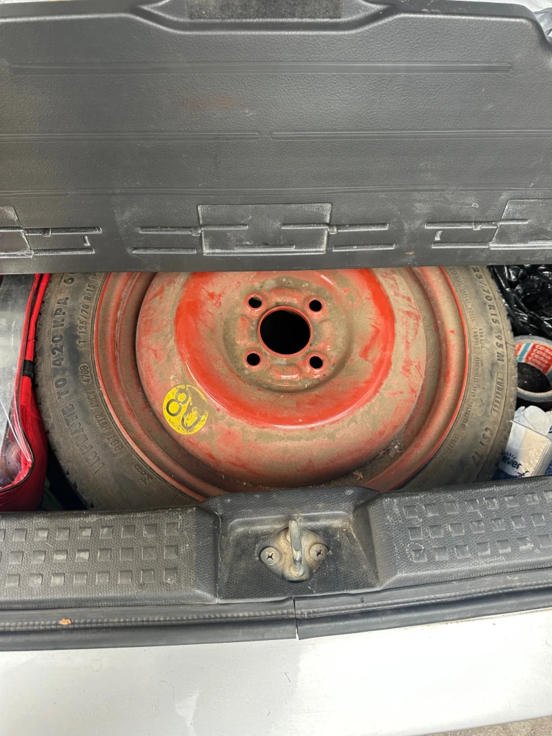 Suzuki Swift, снимка 14 - Автомобили и джипове - 52958367