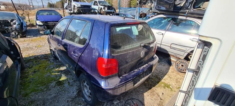 VW Polo 1.0 mpi, снимка 4 - Автомобили и джипове - 32382285