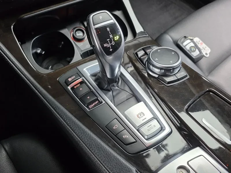 BMW 520  - изображение 9