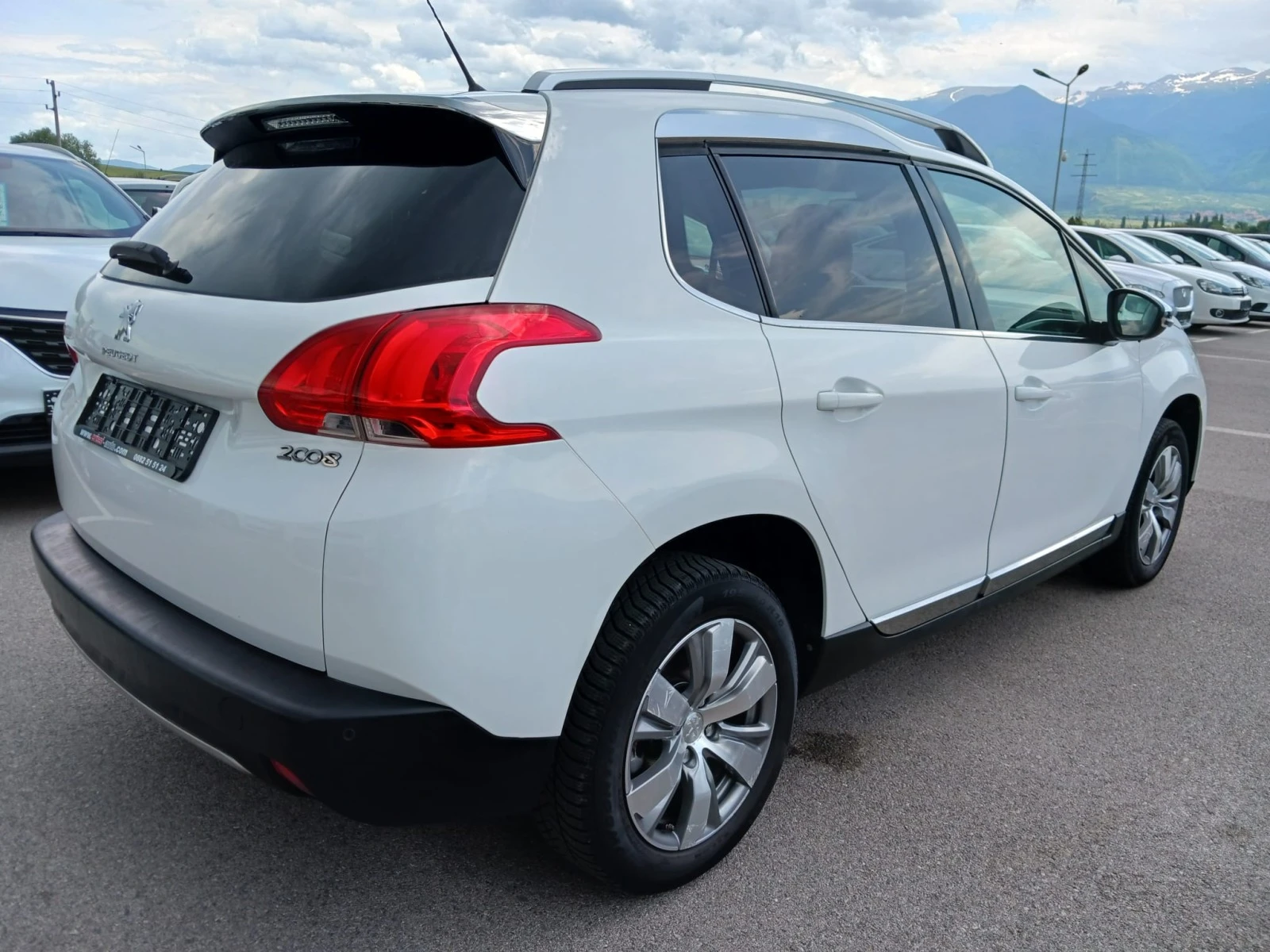 Peugeot 2008 1.2 Allure - изображение 4