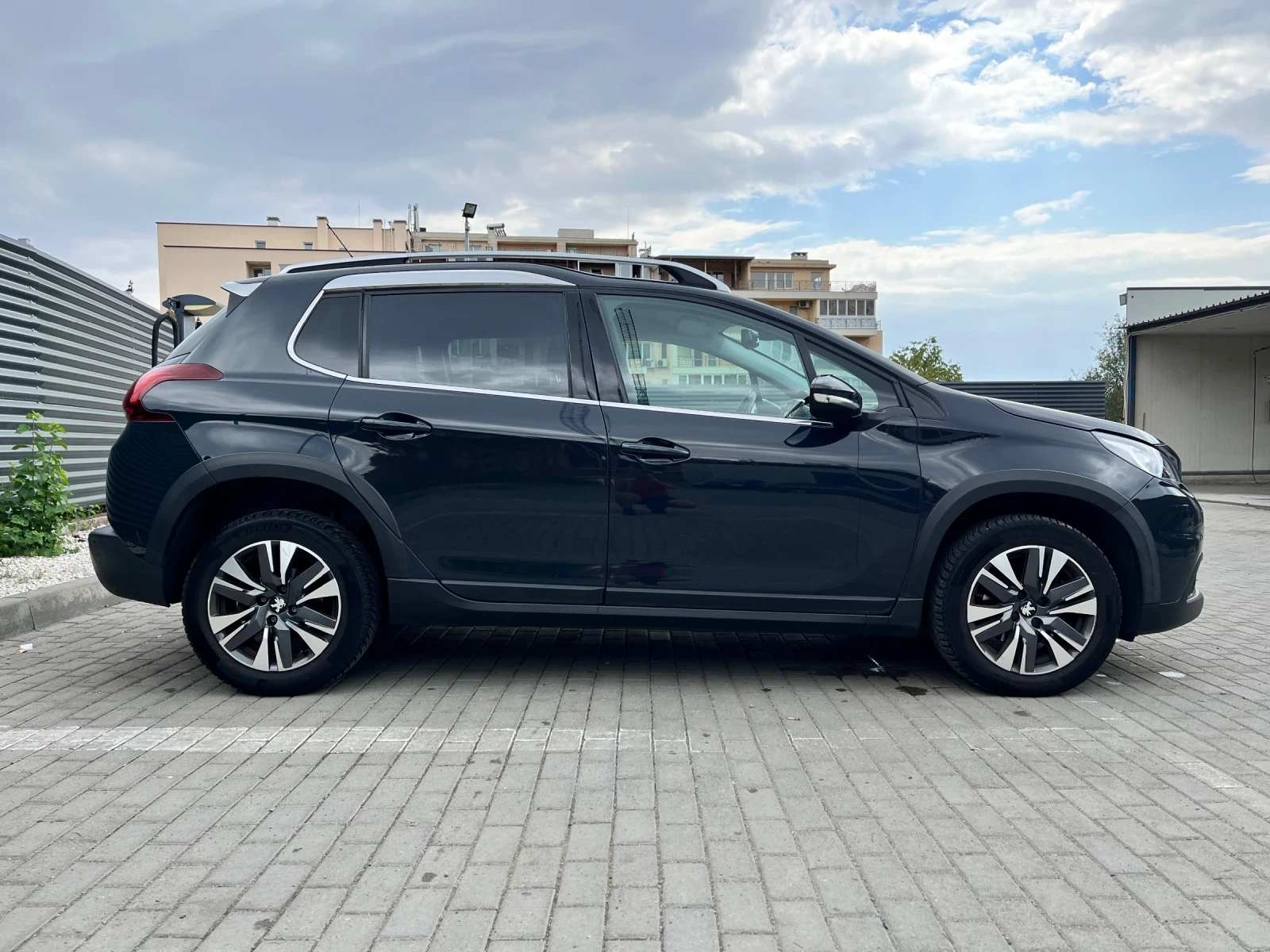 Peugeot 2008 1.5 HDI Allure AUTOMAT 120к.с. - изображение 4