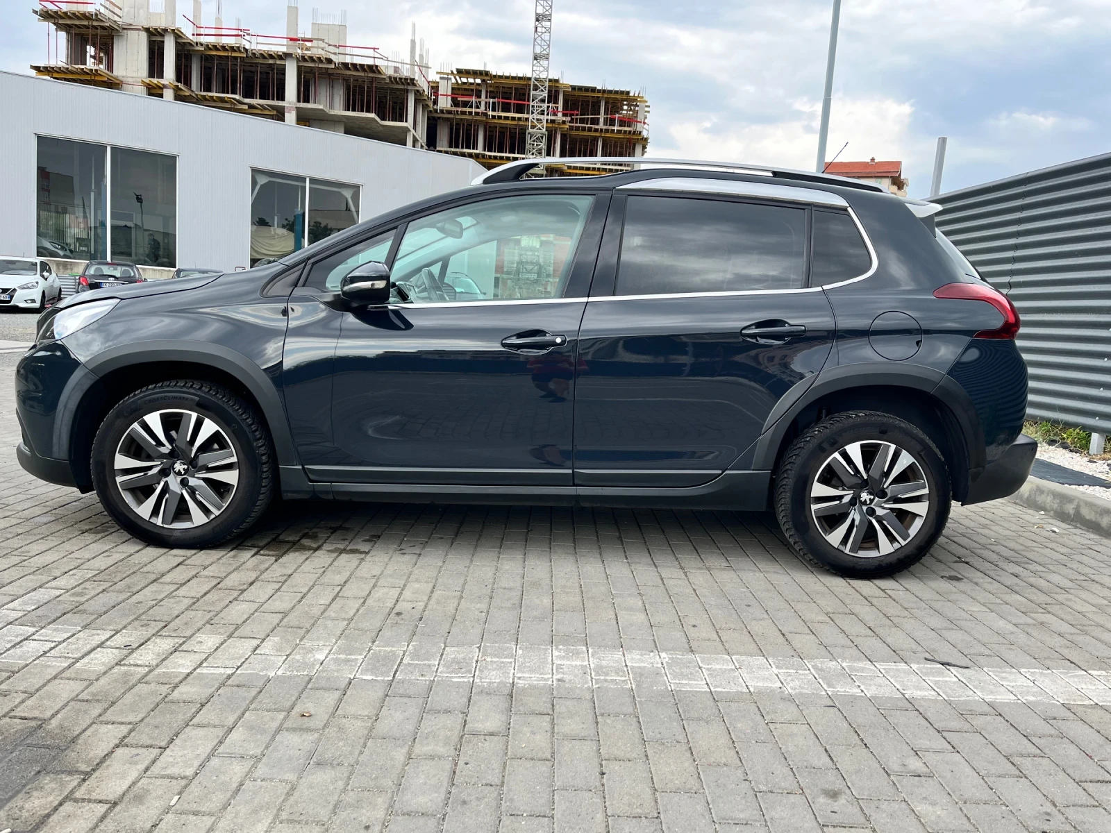 Peugeot 2008 1.5 HDI Allure AUTOMAT 120к.с. - изображение 8