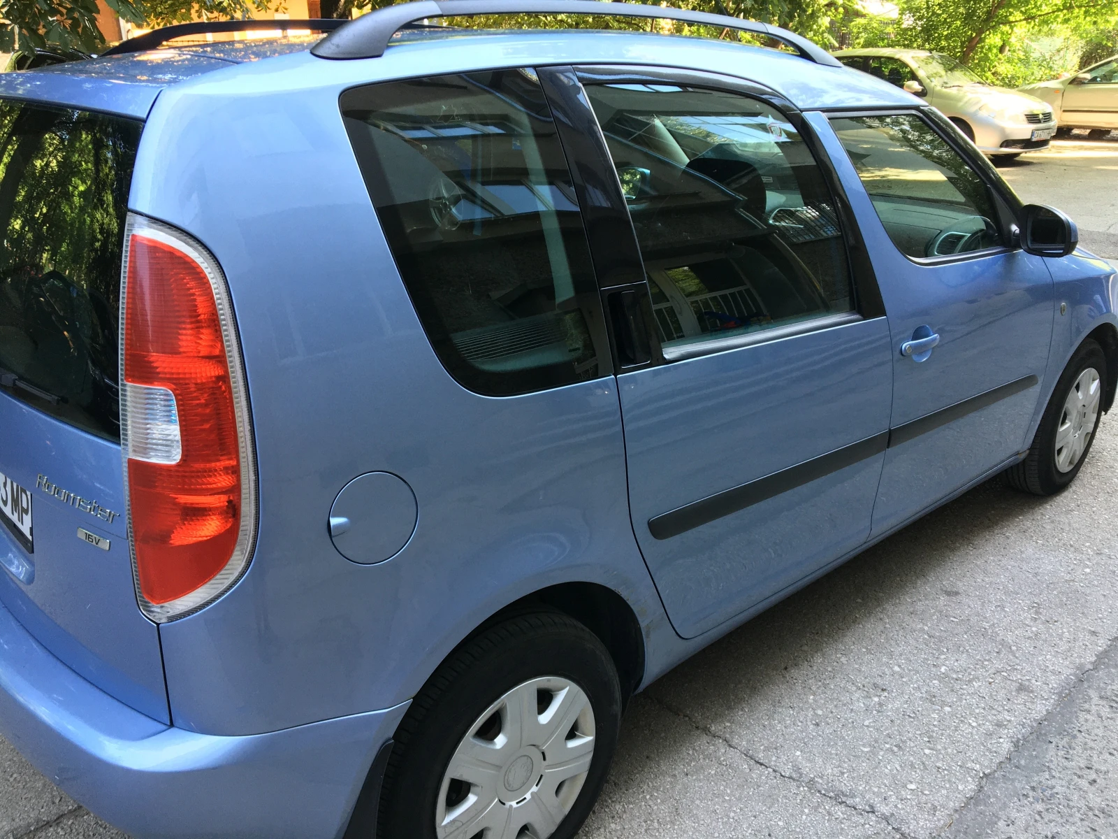 Skoda Roomster 1, 4 16v - изображение 3
