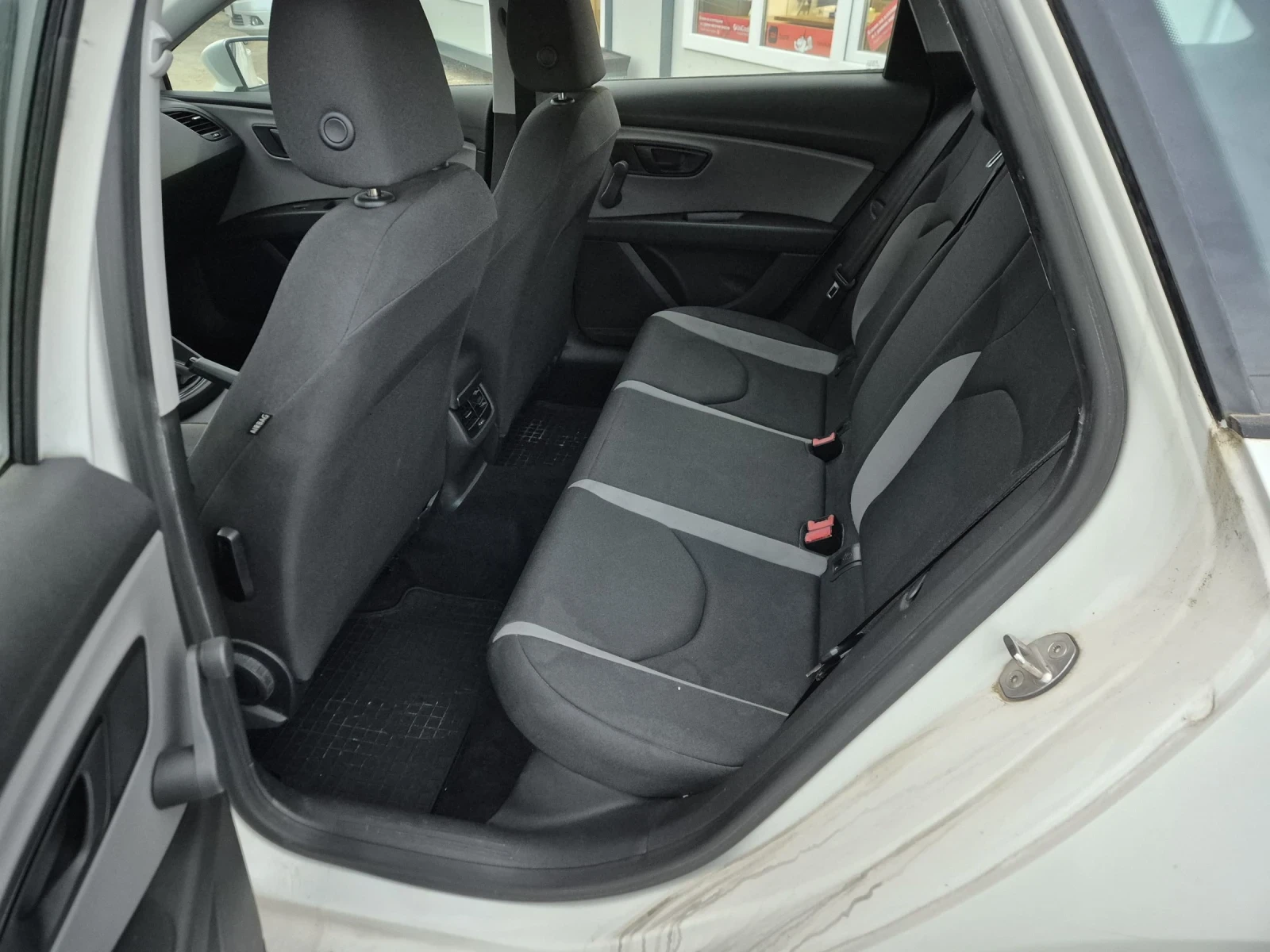 Seat Leon 1.6TDI 4x4  4 Drive NAVI | Mobile.bg � ����������� 9