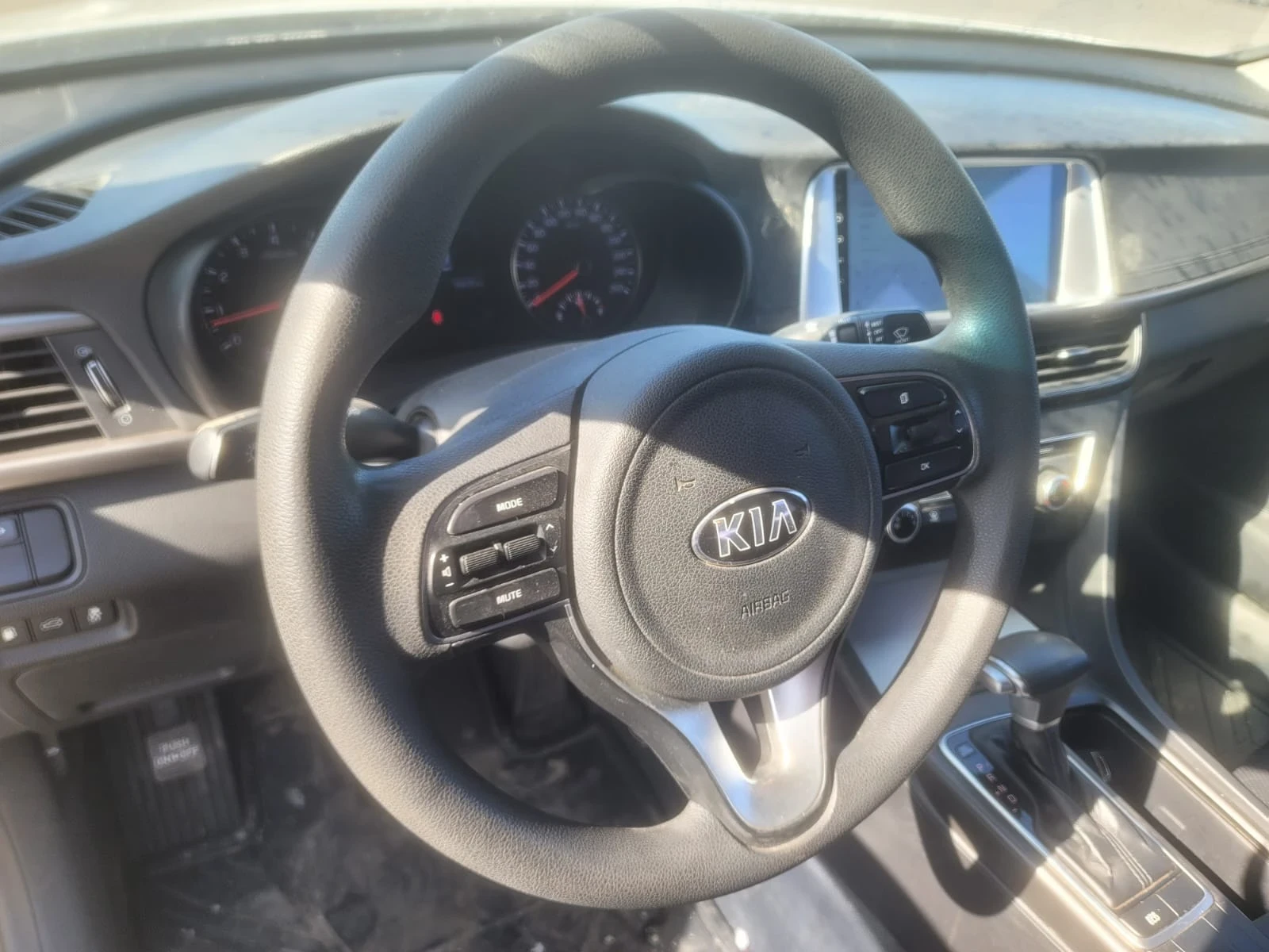 Kia K5 | Mobile.bg   12