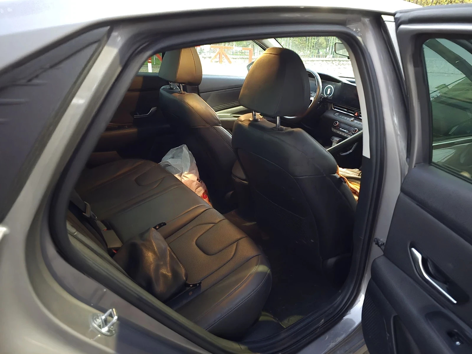 Hyundai Elantra Hybrid Luxury | Mobile.bg   5