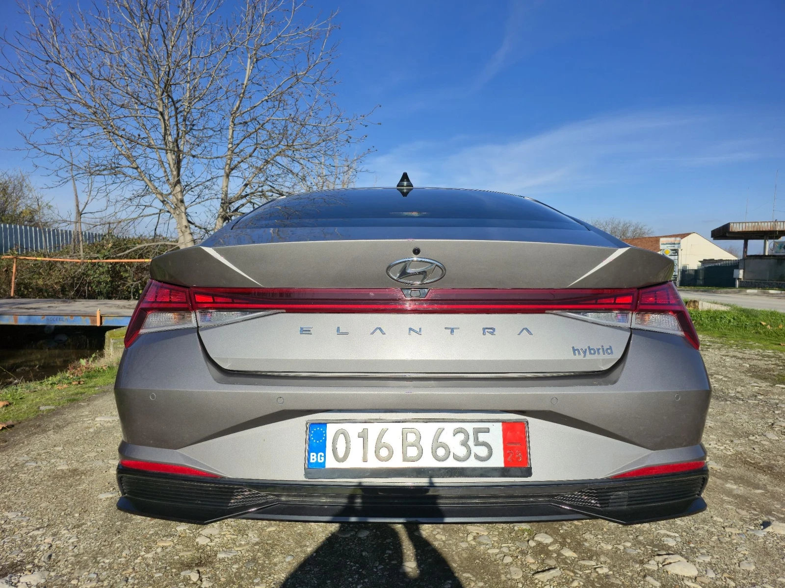 Hyundai Elantra Hybrid Luxury | Mobile.bg   7