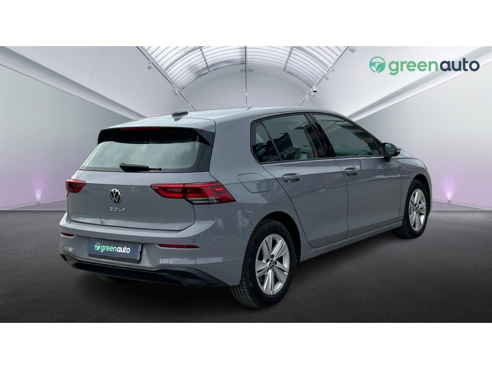 VW Golf 2.0 TDi Life M/T, Месечна вноска от 444 лв. - изображение 7