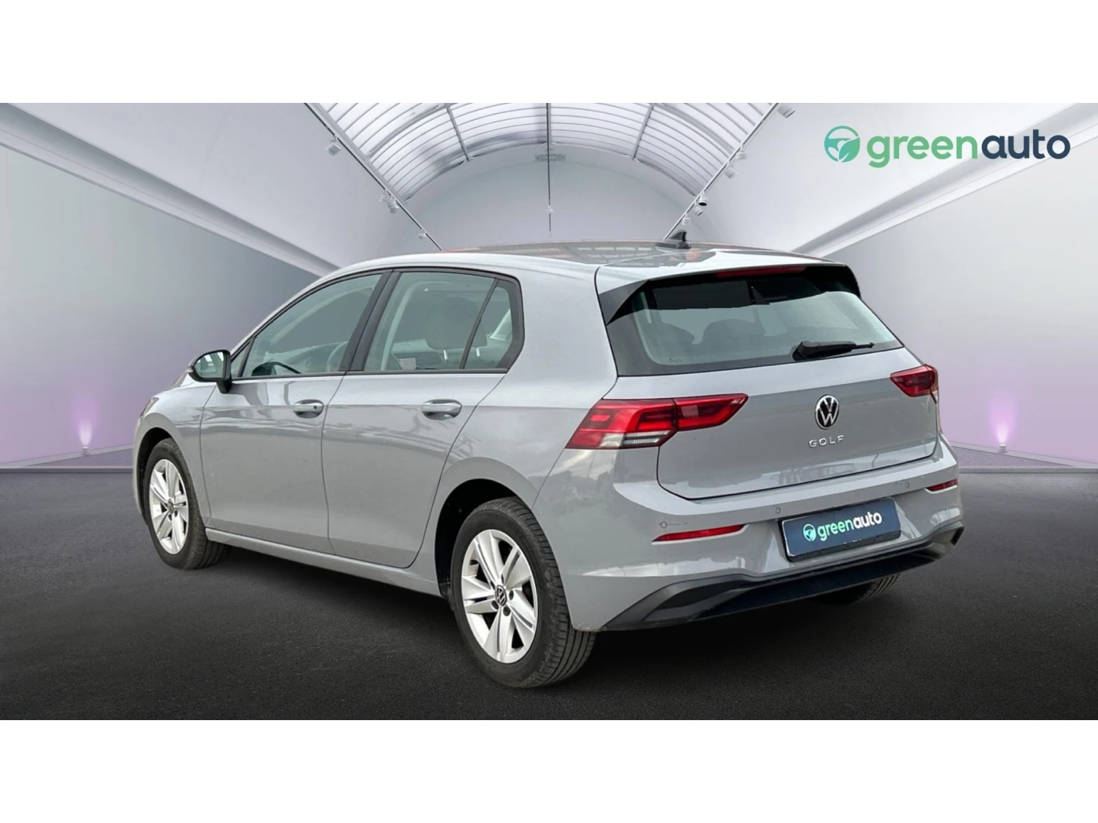 VW Golf 2.0 TDi Life M/T, Месечна вноска от 444 лв. - изображение 2