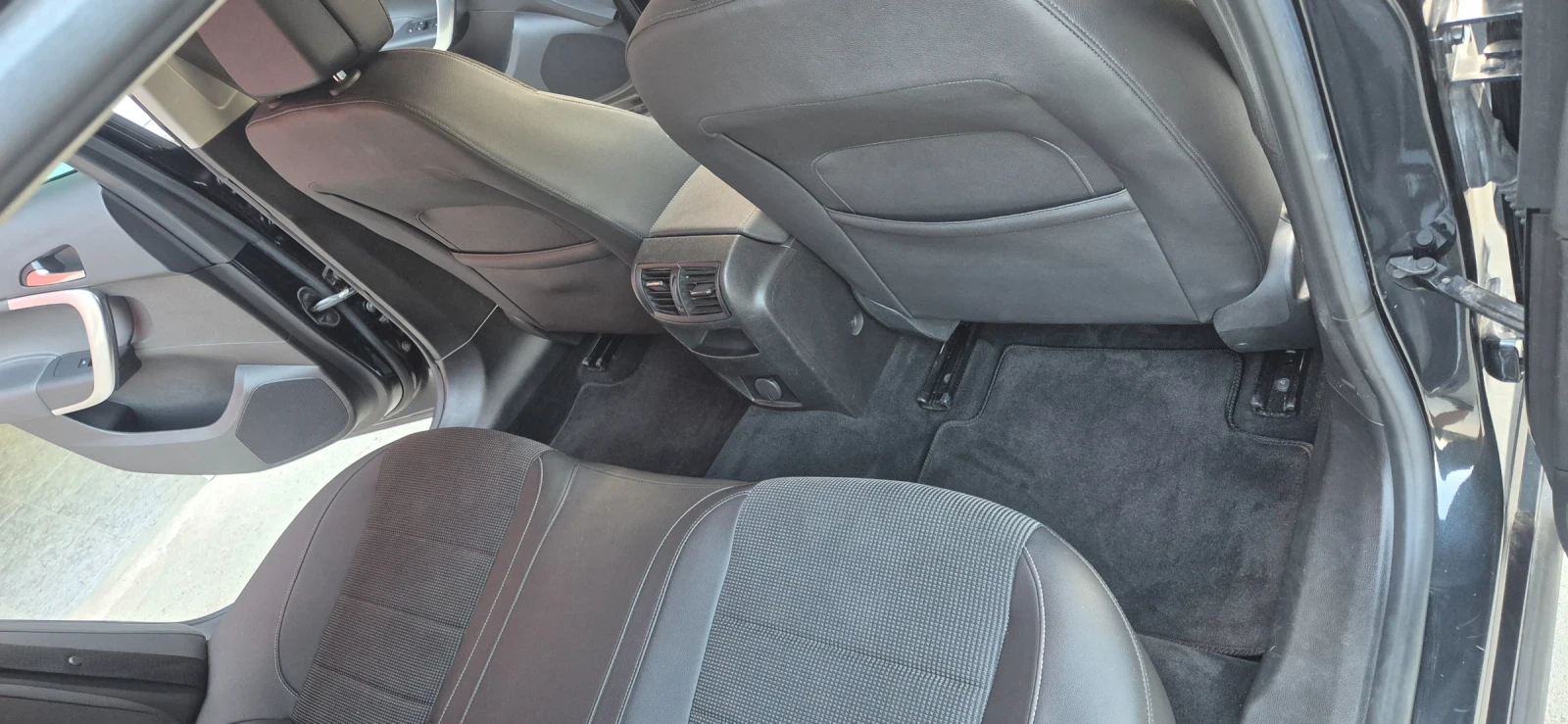 Opel Insignia, снимка 15 - Автомобили и джипове - 53773277