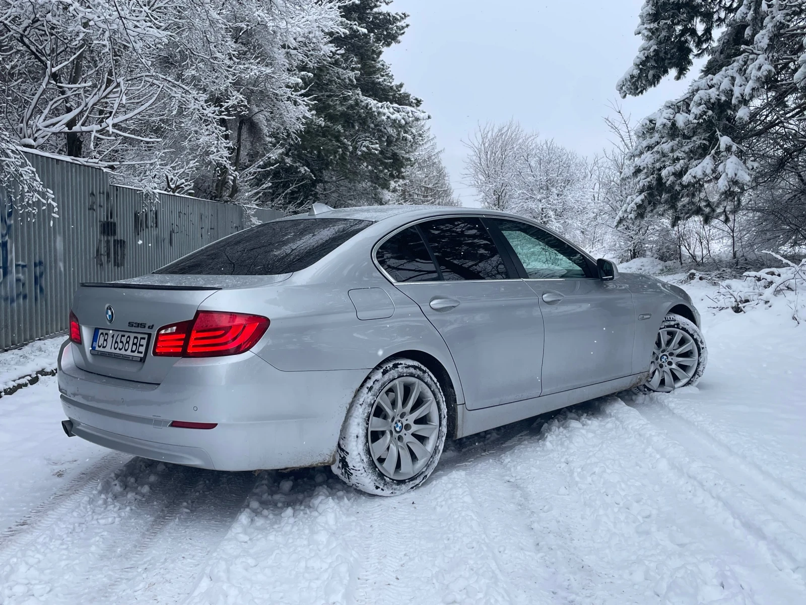 BMW 530 Сменени вериги Обсл кутия, снимка 3 - Автомобили и джипове - 53787359