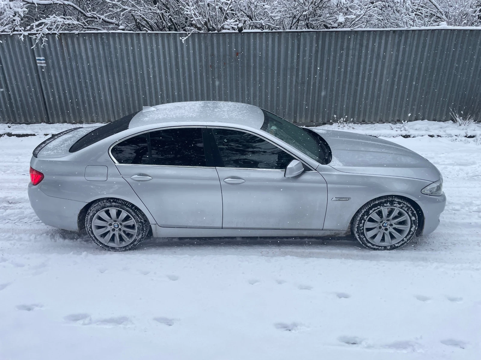 BMW 530 Сменени вериги Обсл кутия, снимка 7 - Автомобили и джипове - 53787359