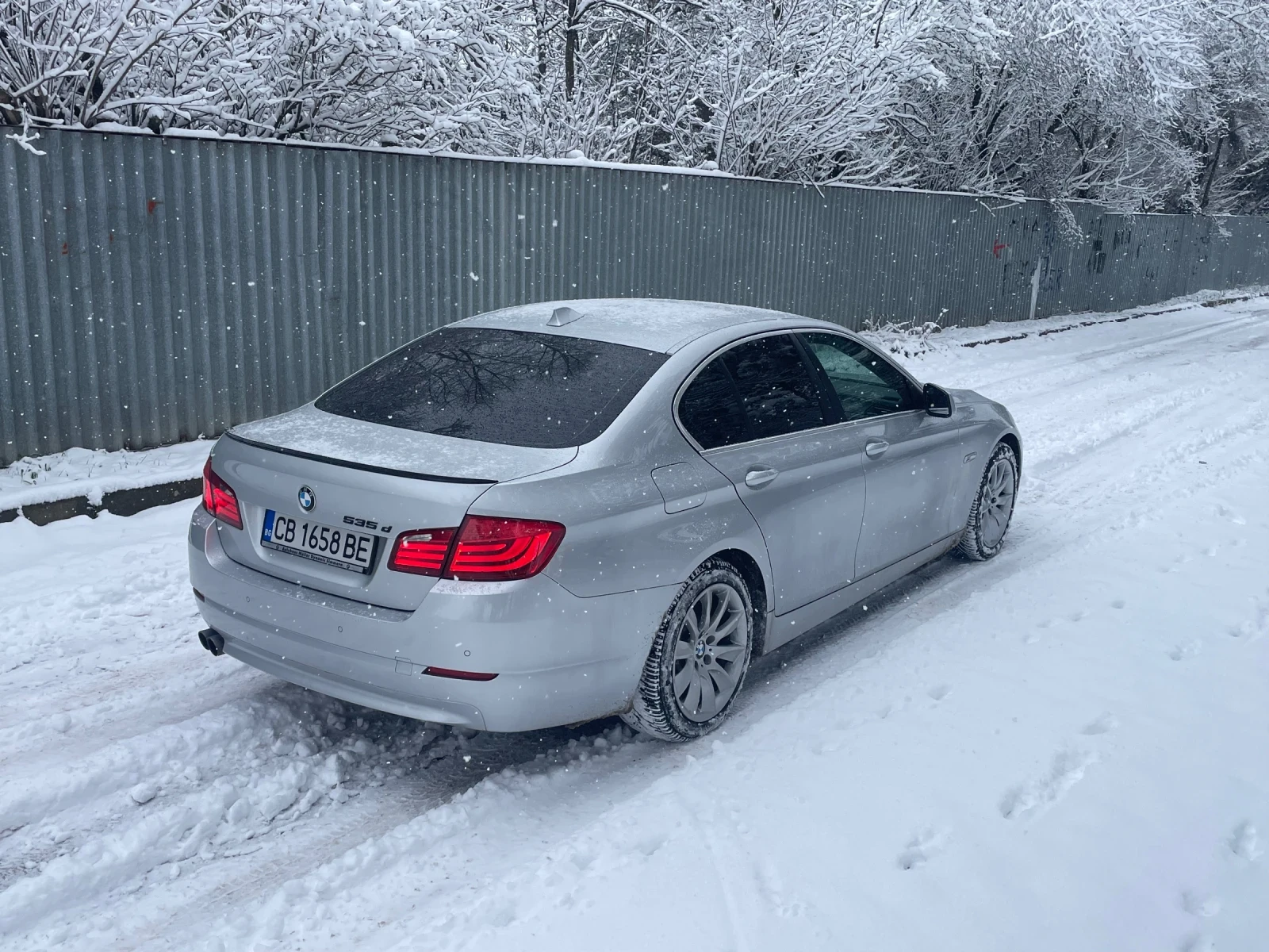 BMW 530 Сменени вериги Обсл кутия, снимка 8 - Автомобили и джипове - 53787359