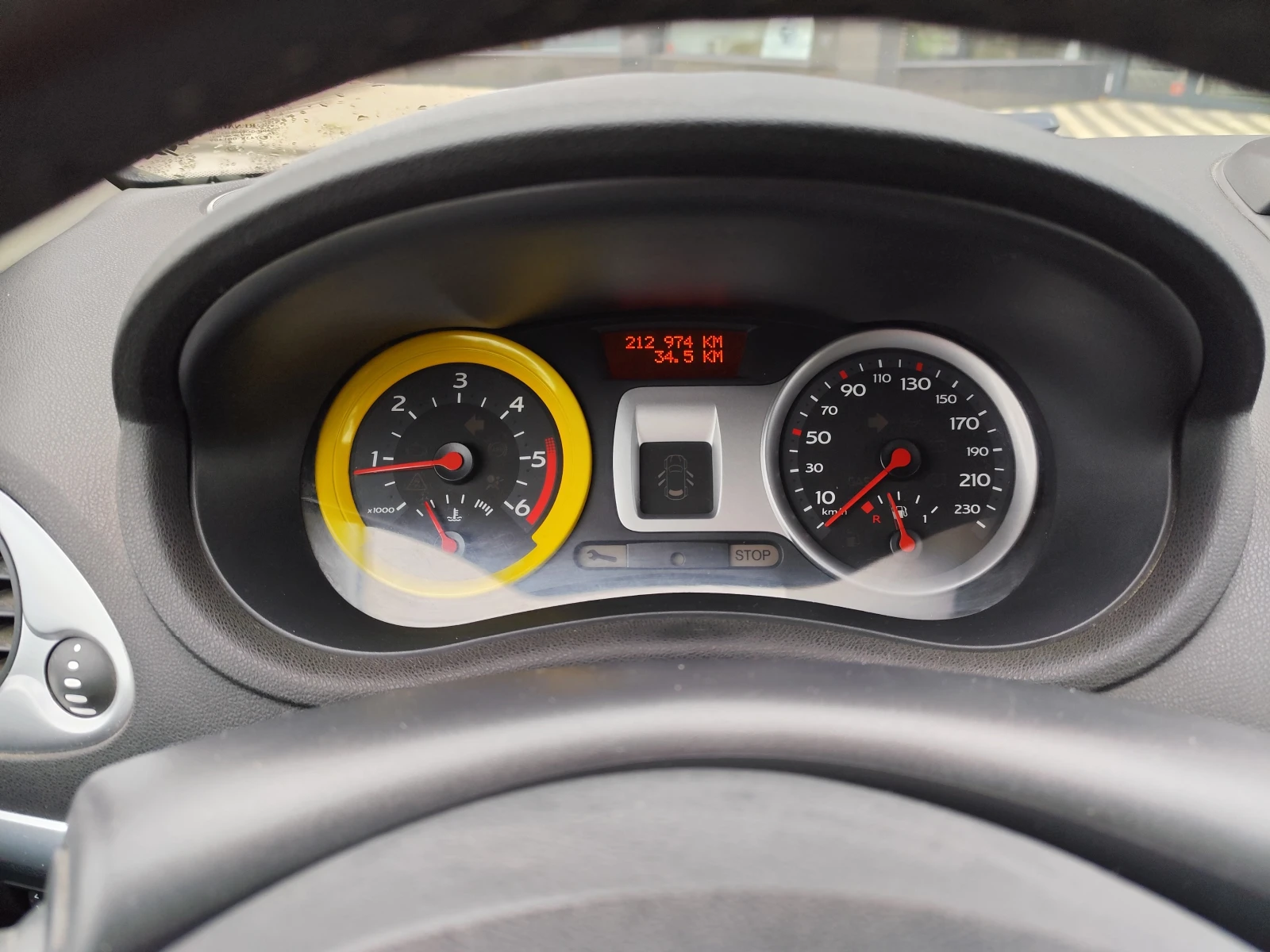 Renault Clio 1.5 dci, снимка 9 - Автомобили и джипове - 53831249