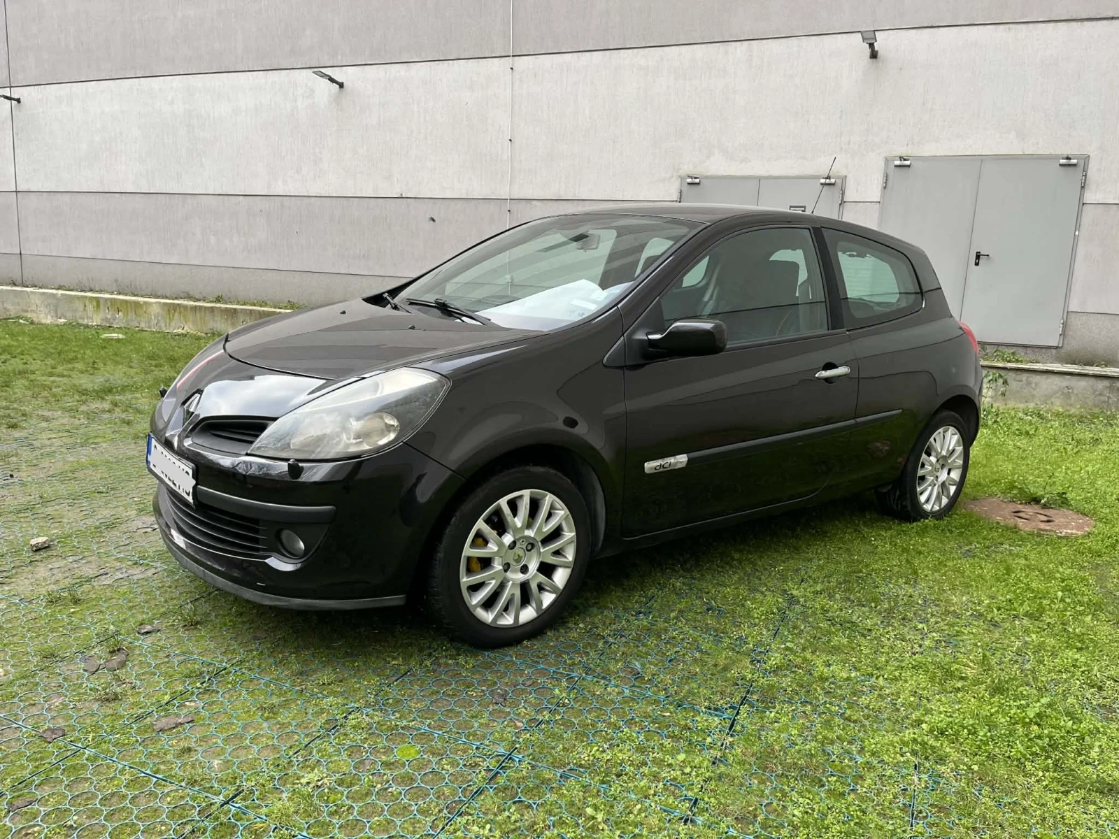 Renault Clio 1.5 dci, снимка 7 - Автомобили и джипове - 53831249