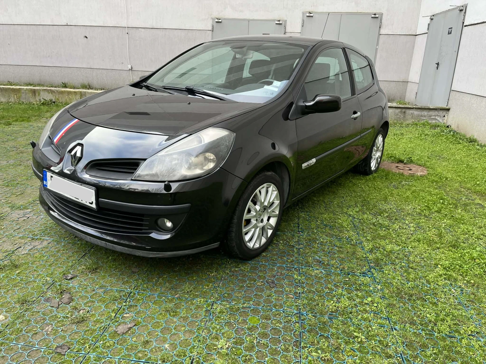 Renault Clio 1.5 dci, снимка 2 - Автомобили и джипове - 53831249