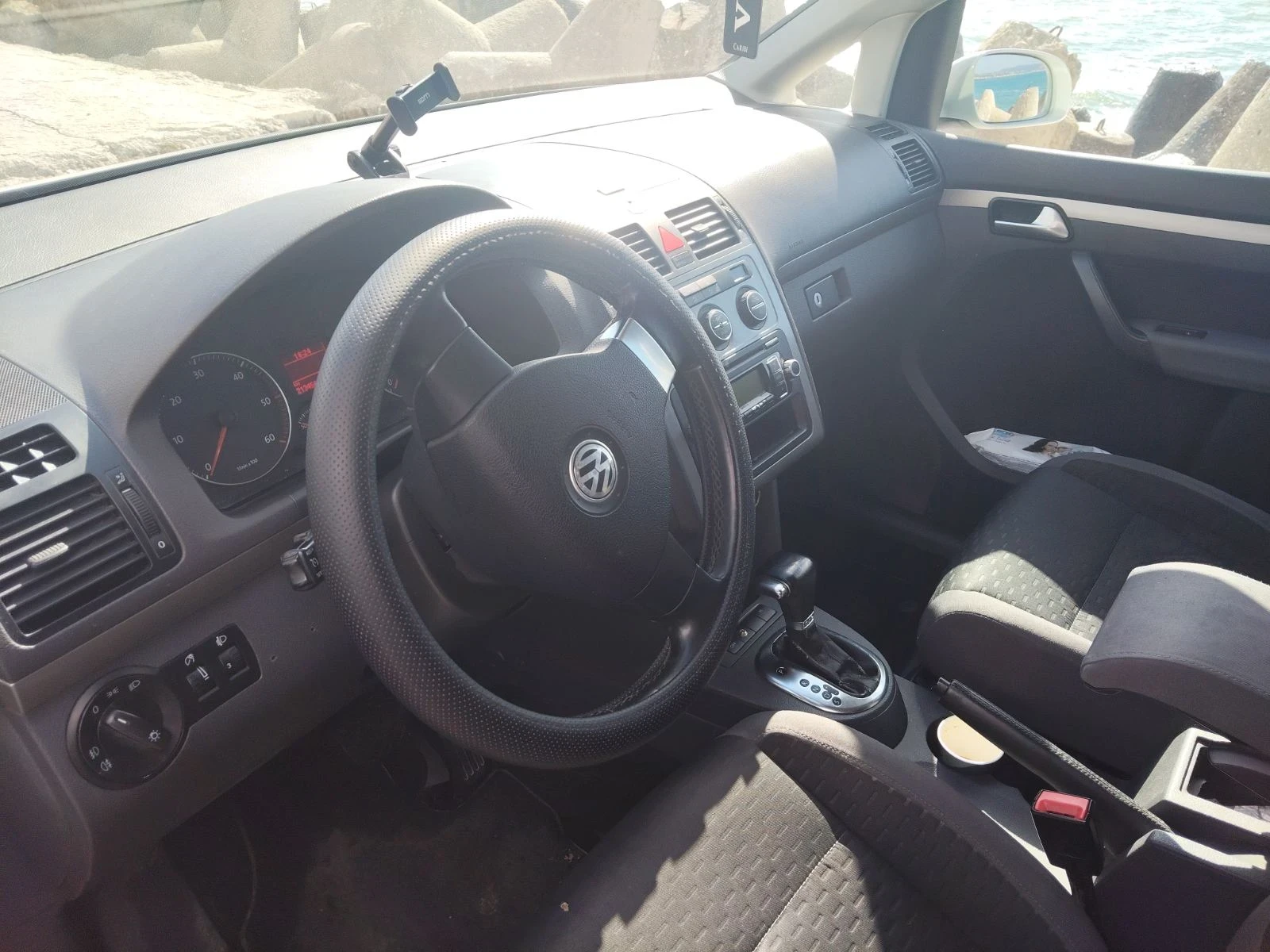 AC Други Туран, снимка 2 - Автомобили и джипове - 53866077