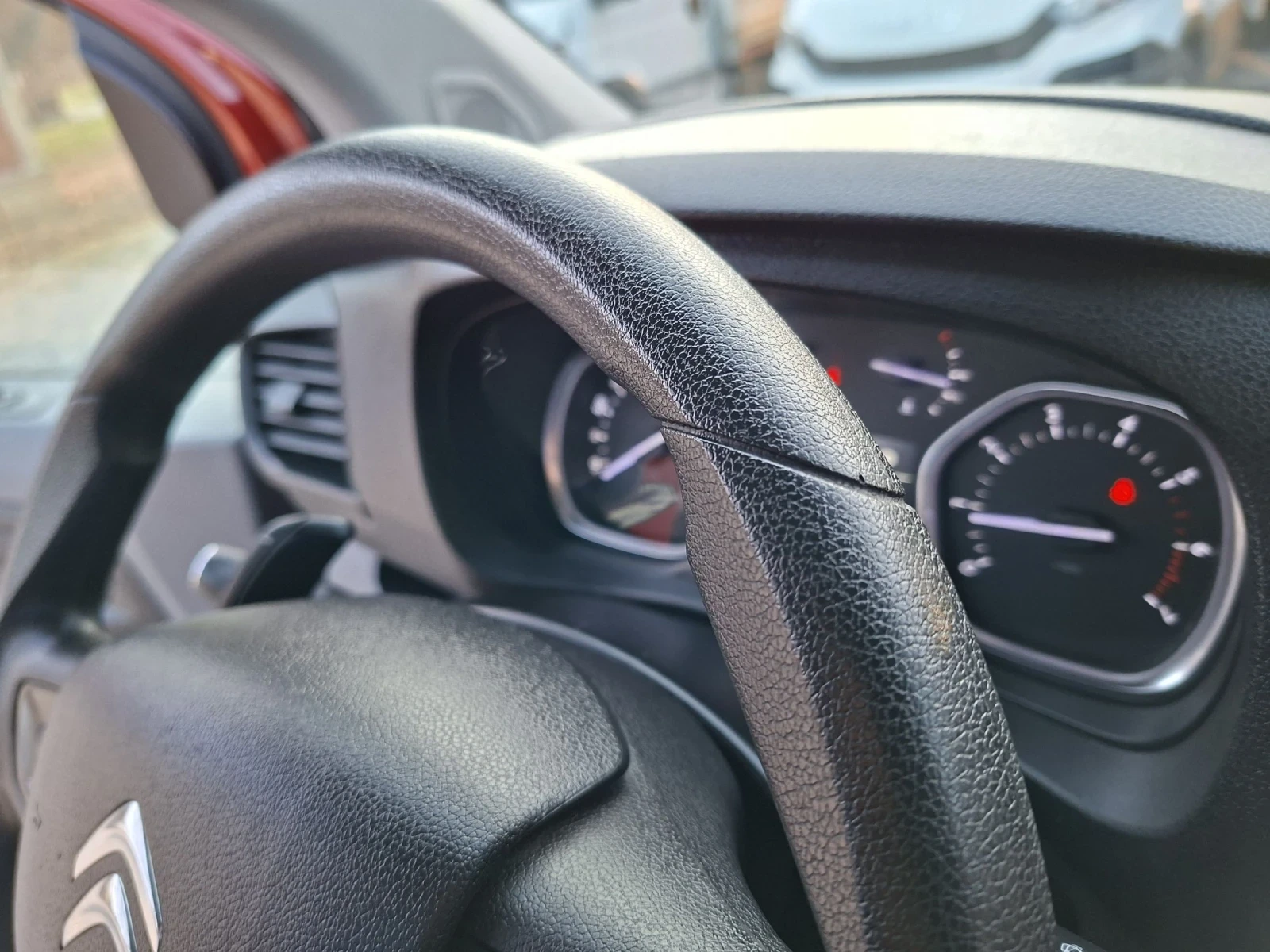 Citroen Jumpy 2.0* 180к.с.* AВТОМАТ* 2 ПЛЪЗГАЩИ ВРАТИ, снимка 15 - Автомобили и джипове - 53888500