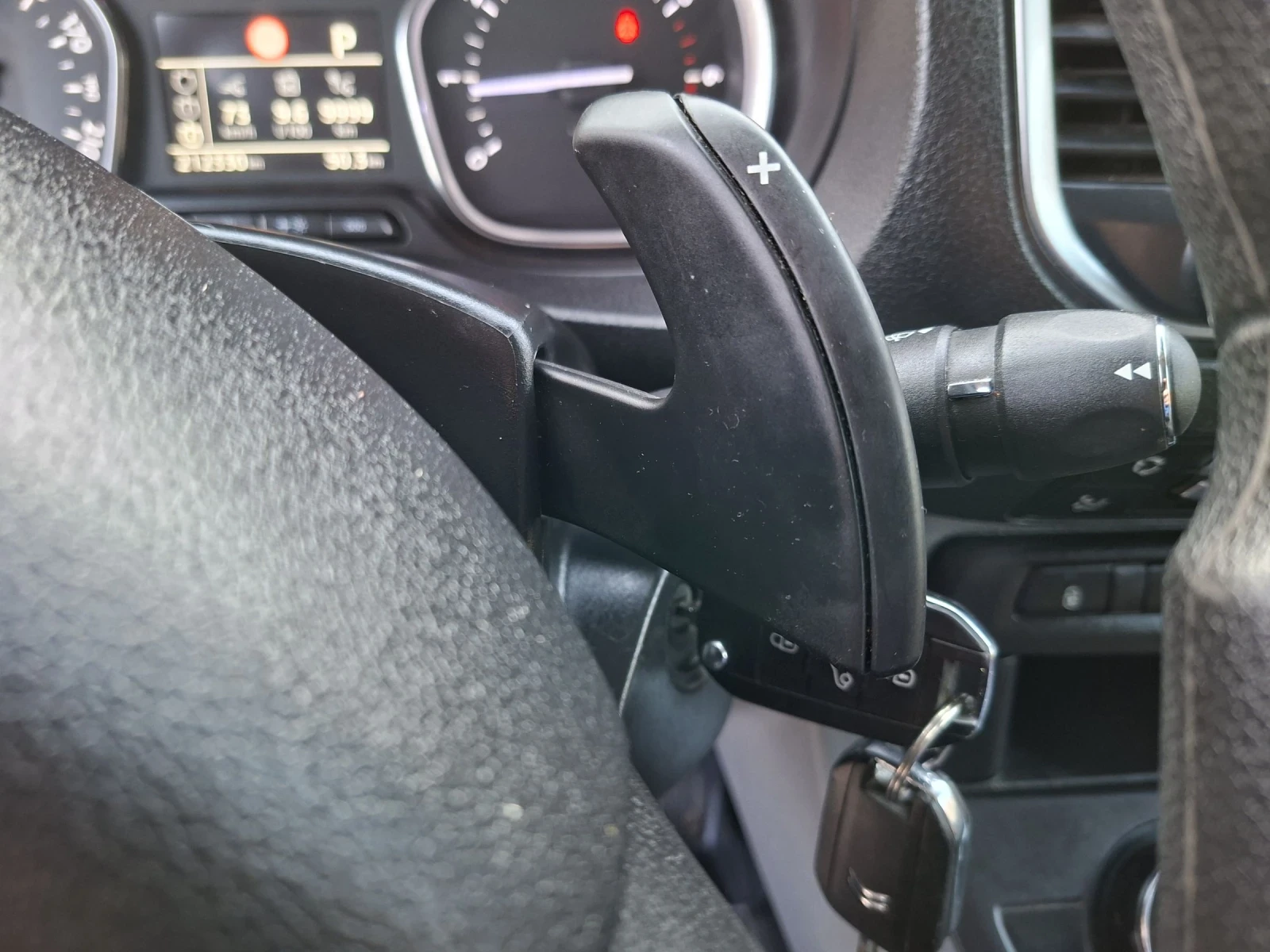 Citroen Jumpy 2.0* 180к.с.* AВТОМАТ* 2 ПЛЪЗГАЩИ ВРАТИ, снимка 13 - Автомобили и джипове - 53888500