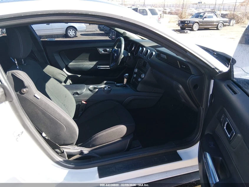 Ford Mustang 2.3L I-4 DI, DOHC, VVT, TURBO, 310HP Rear Wheel | Mobile.bg � ����������� 5