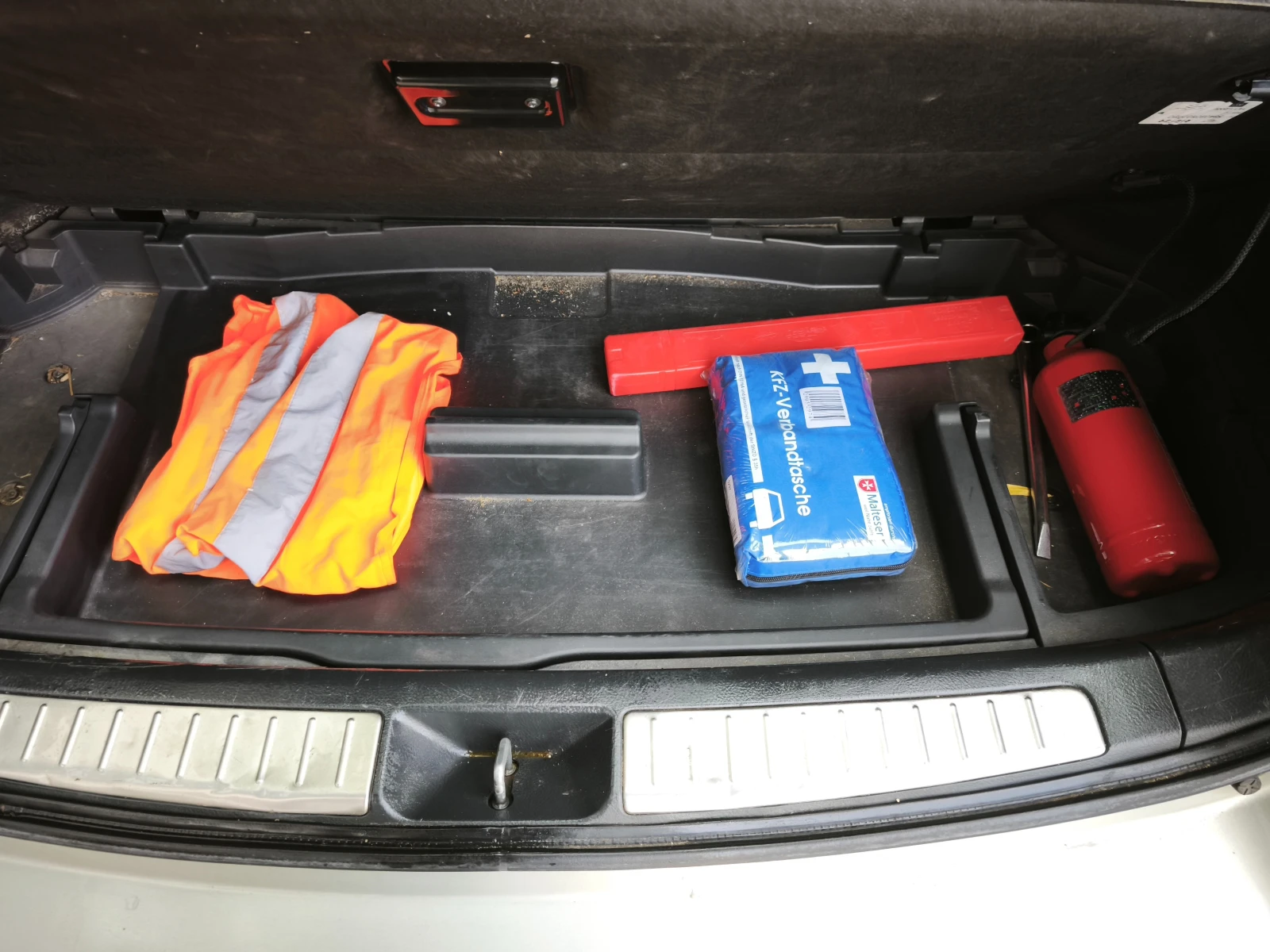 Toyota Avensis 2.0D 4D | Mobile.bg � ����������� 16