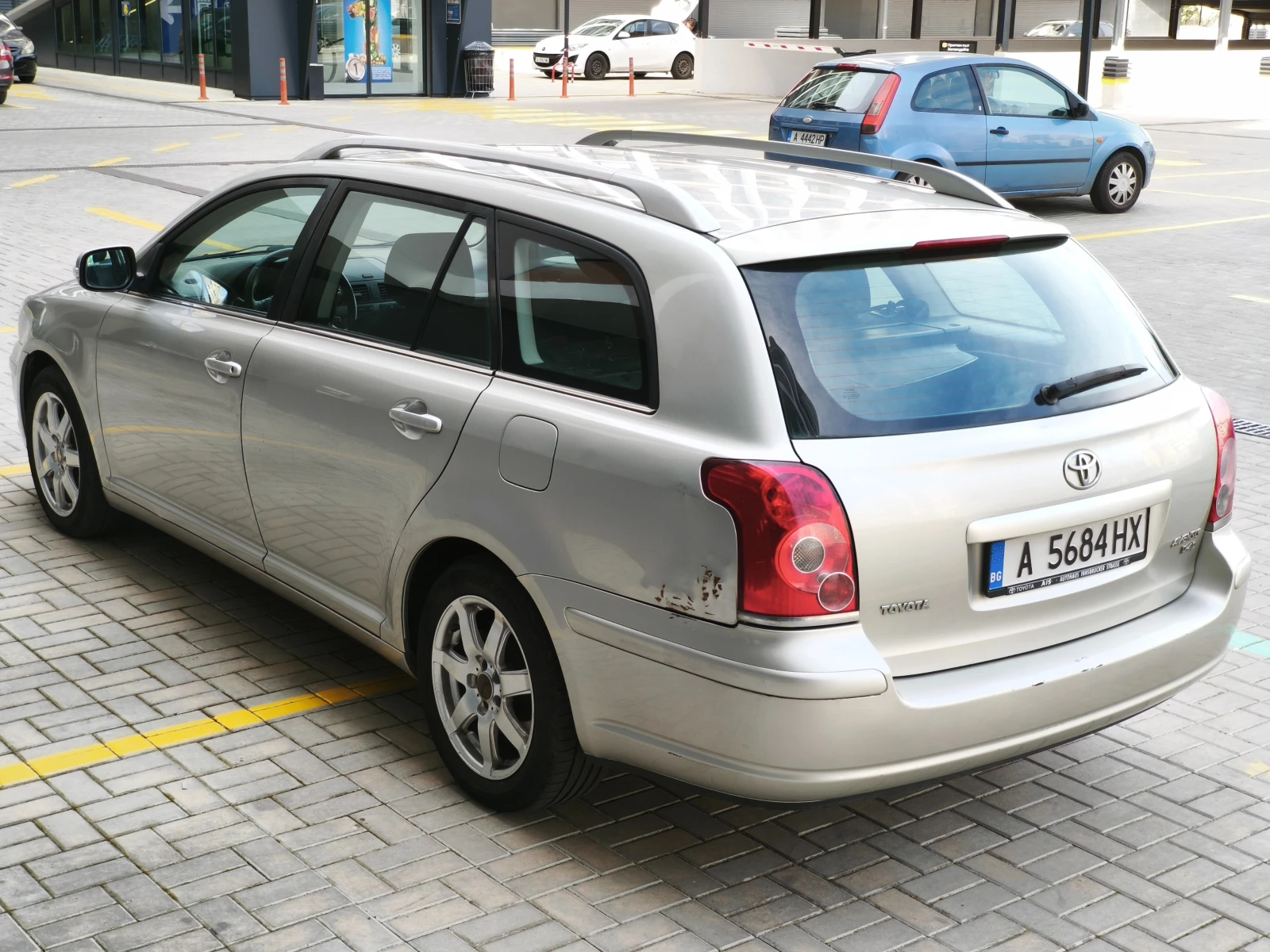 Toyota Avensis 2.0D 4D | Mobile.bg � ����������� 5