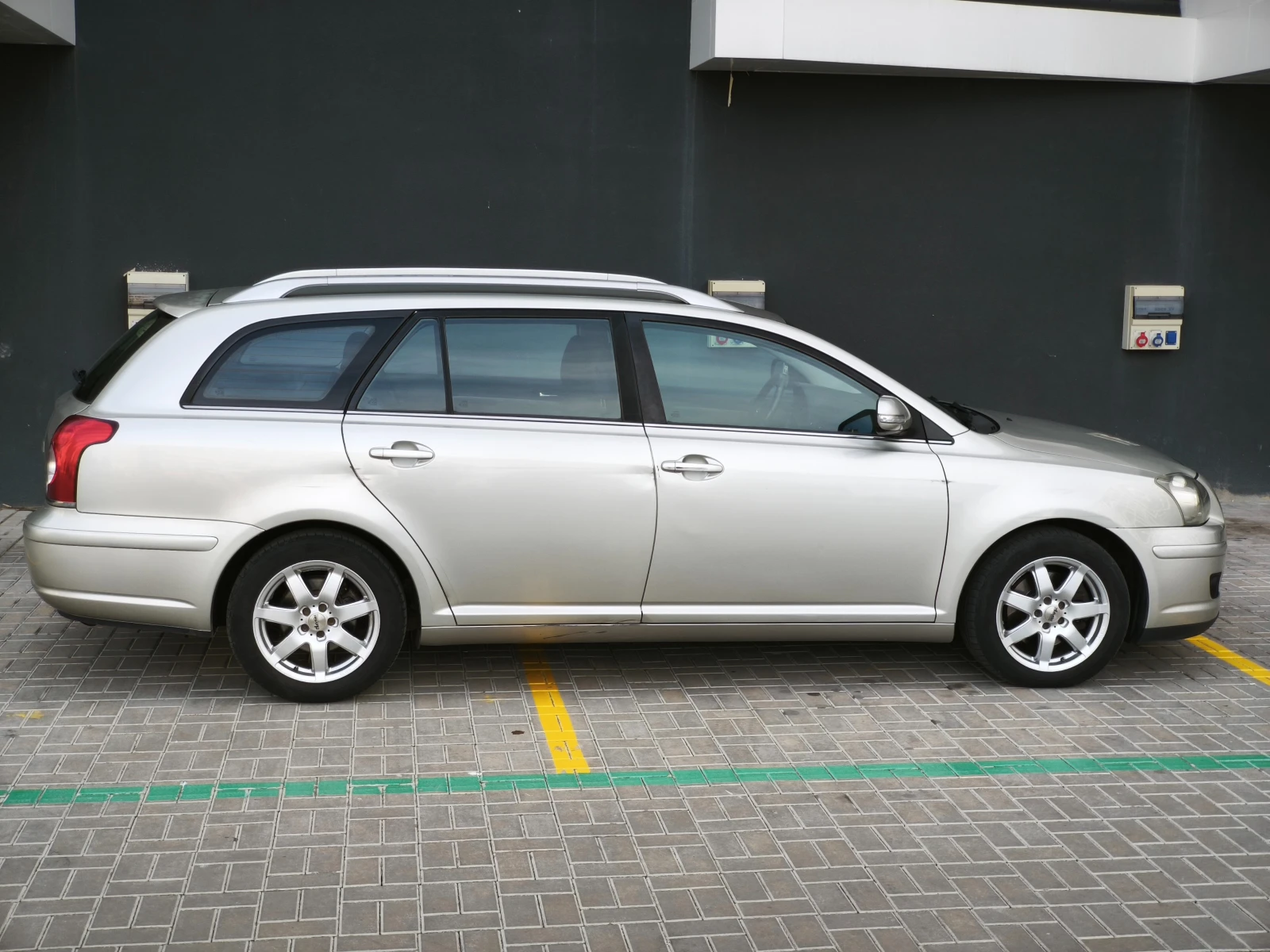 Toyota Avensis 2.0D 4D | Mobile.bg � ����������� 2