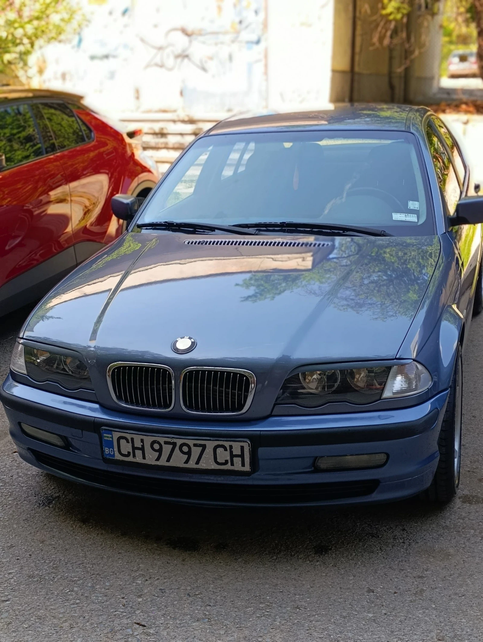 BMW 323