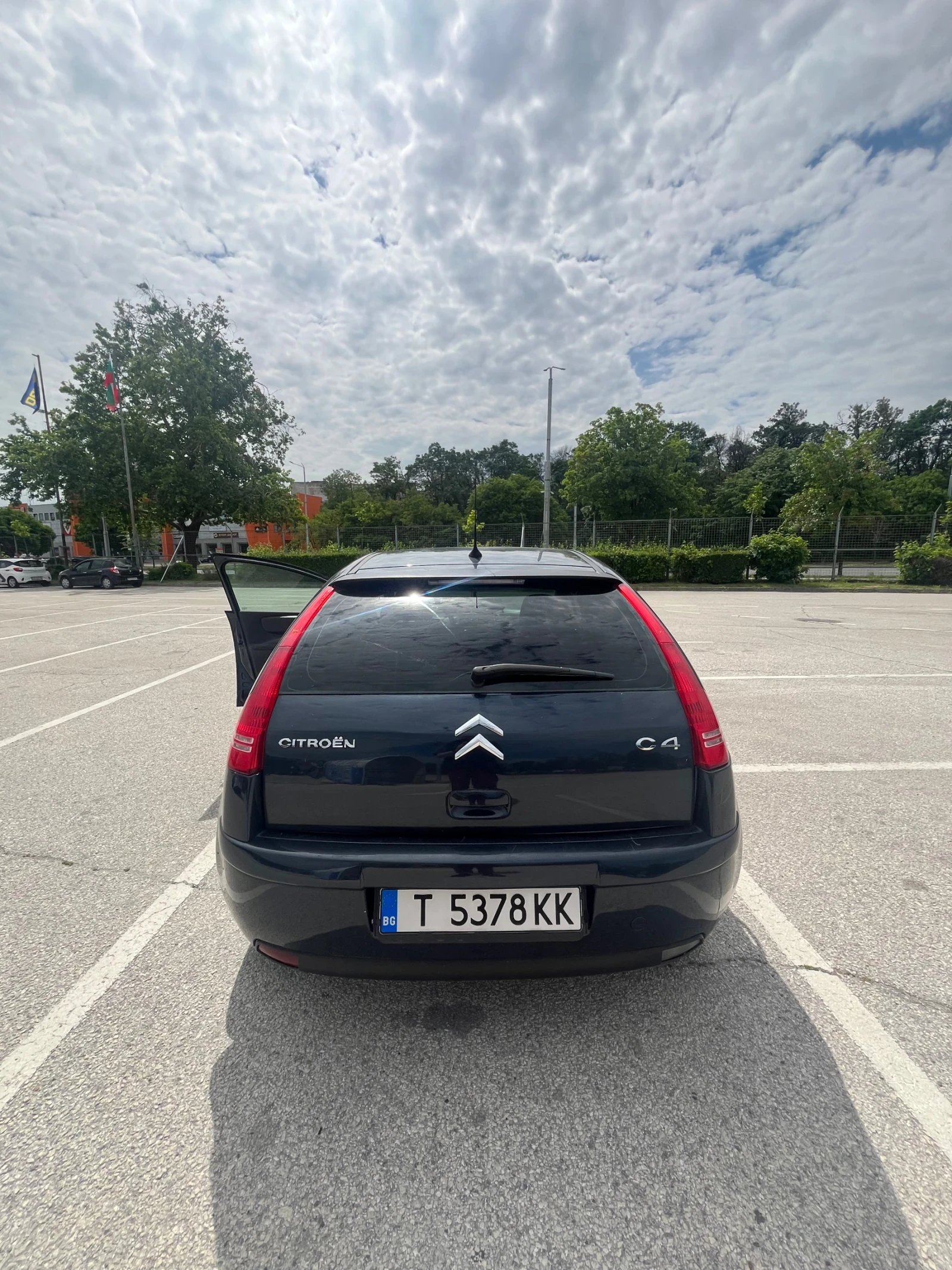Citroen C4 1.6 HDI, снимка 2 - Автомобили и джипове - 54605286