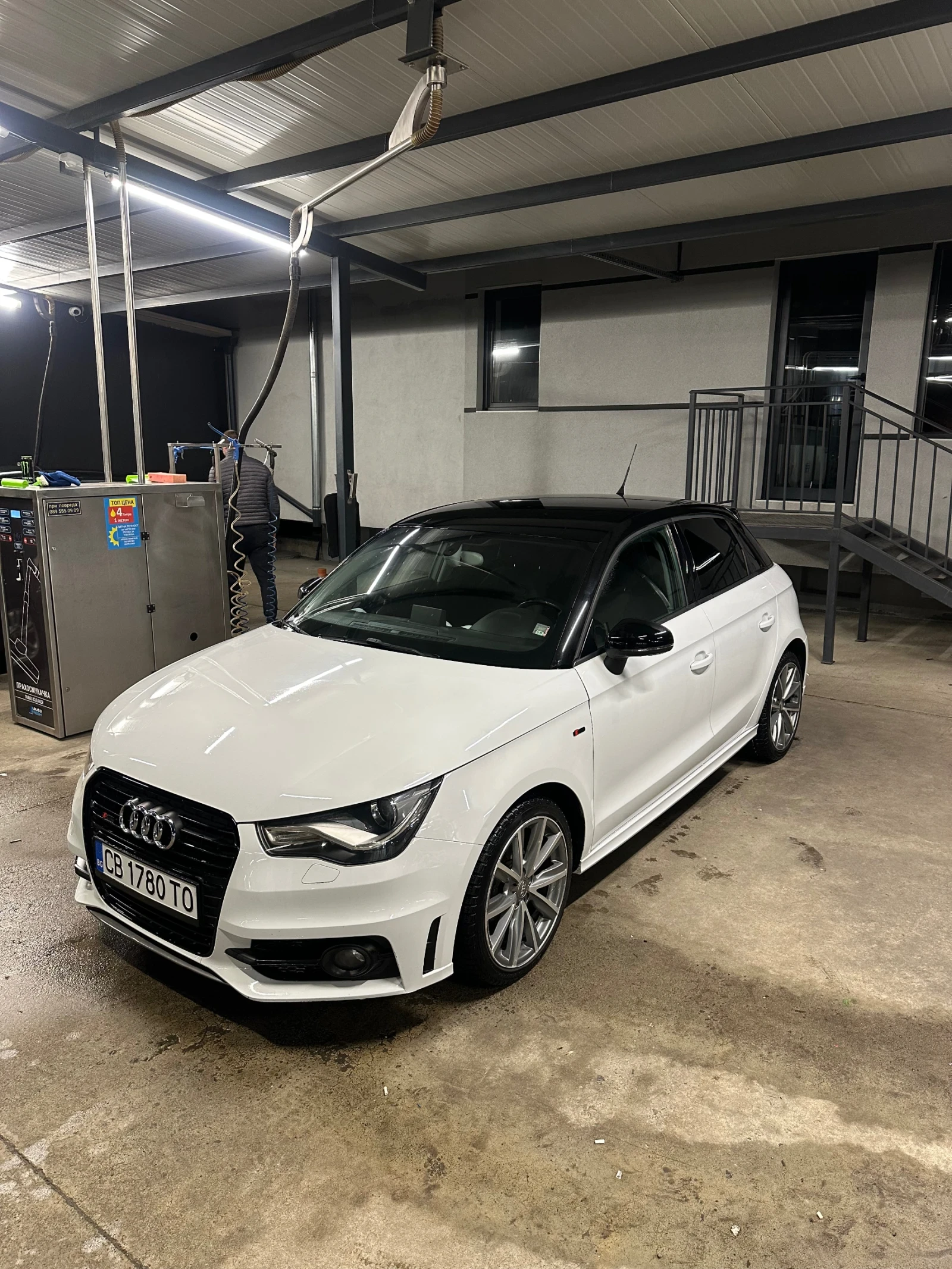 Audi A1 1.6 TDI | Facelift | S line | BOSE | 116к.с., снимка 2 - Автомобили и джипове - 54642621