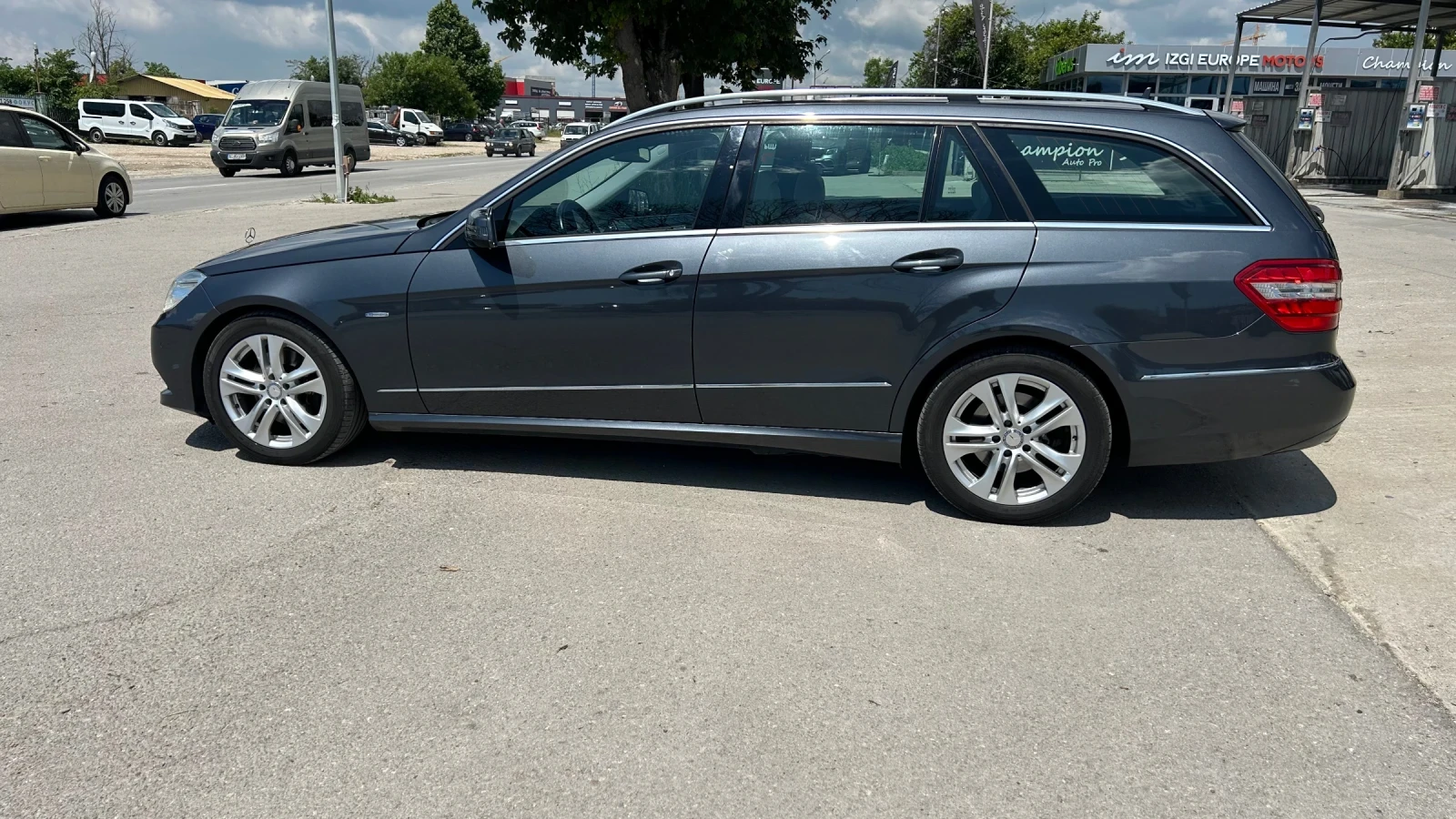 Mercedes-Benz E 350 350CDI  4matic Швейцария, снимка 4 - Автомобили и джипове - 54828793
