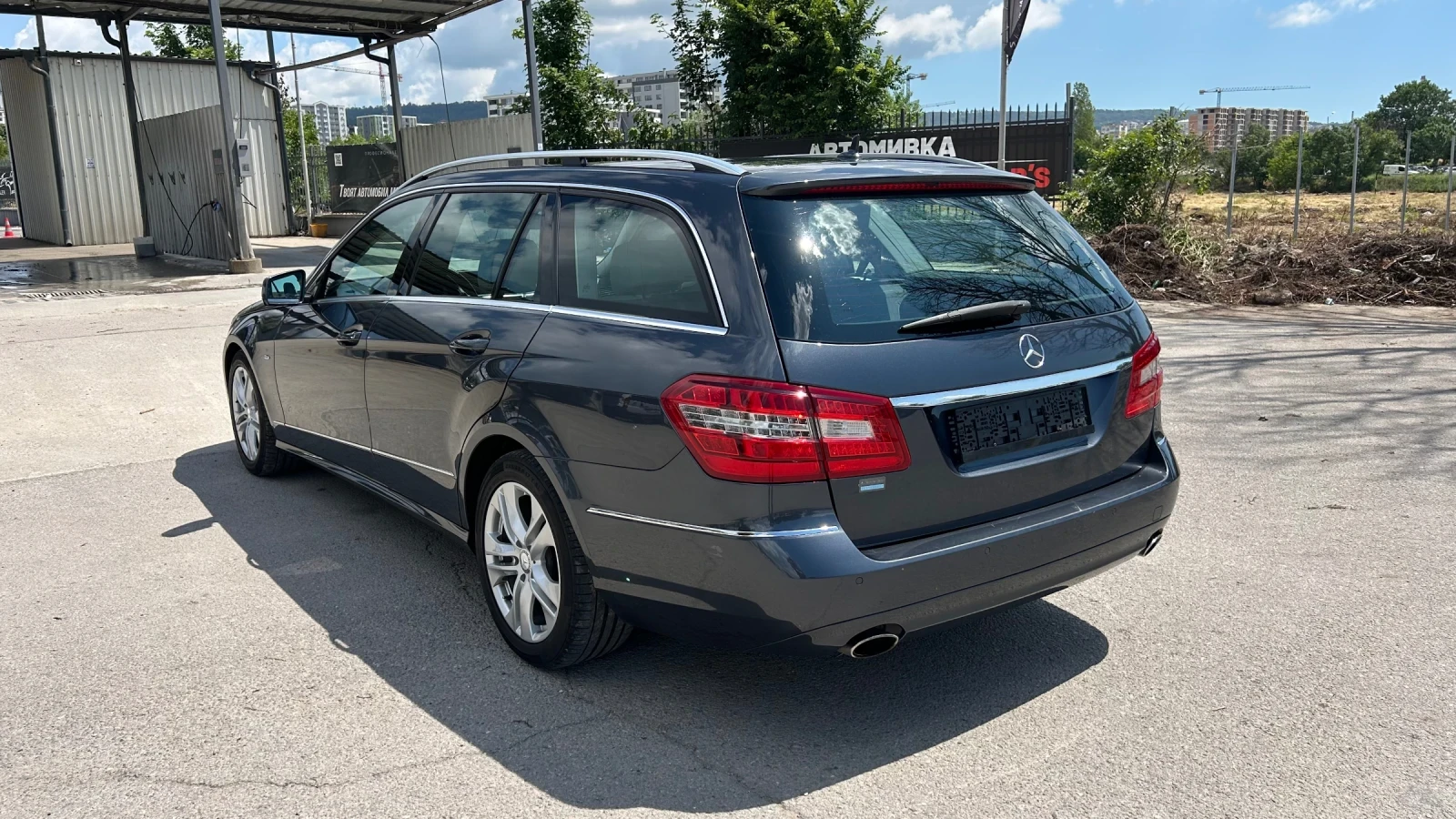 Mercedes-Benz E 350 350CDI  4matic Швейцария, снимка 7 - Автомобили и джипове - 54828793