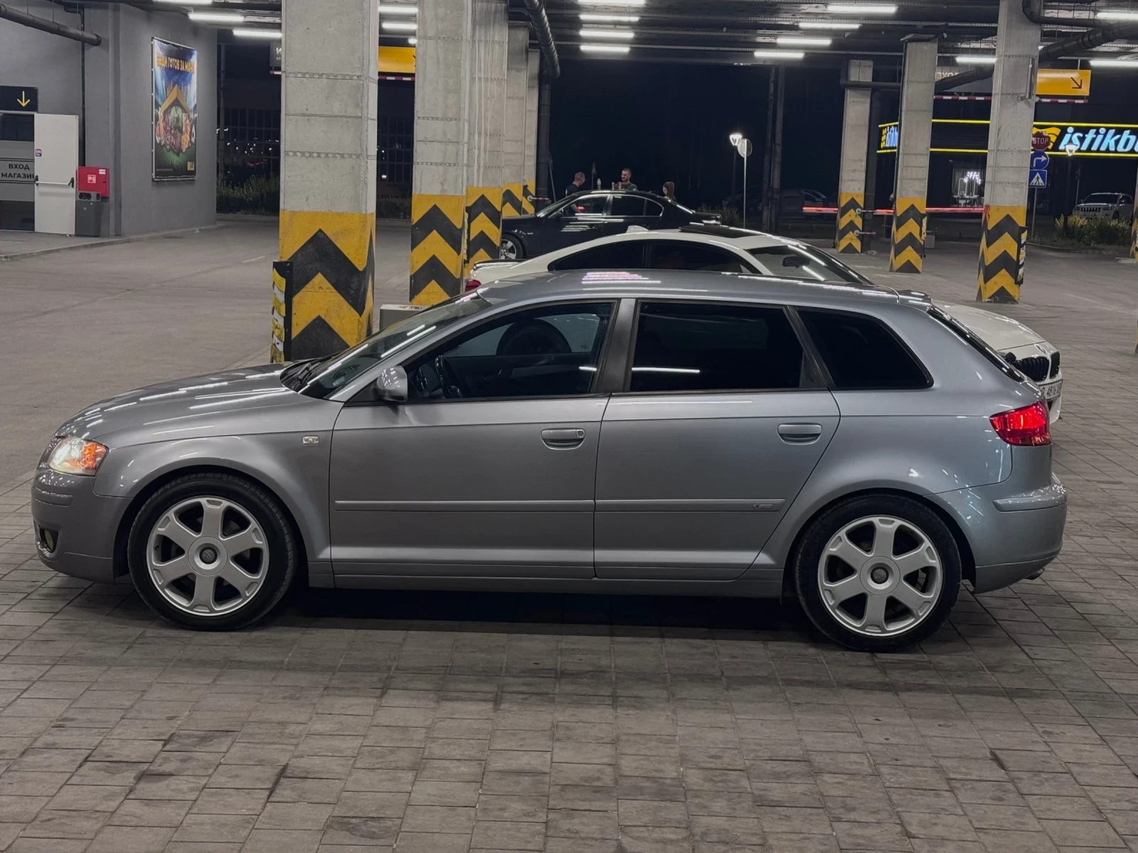 Audi A3 S-Line 2.0TDI 6 скорости , снимка 6 - Автомобили и джипове - 55211409