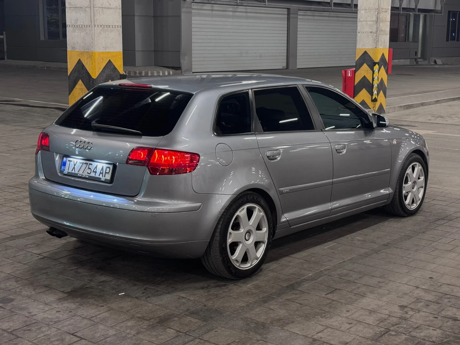Audi A3 S-Line 2.0TDI 6 скорости , снимка 3 - Автомобили и джипове - 55211409
